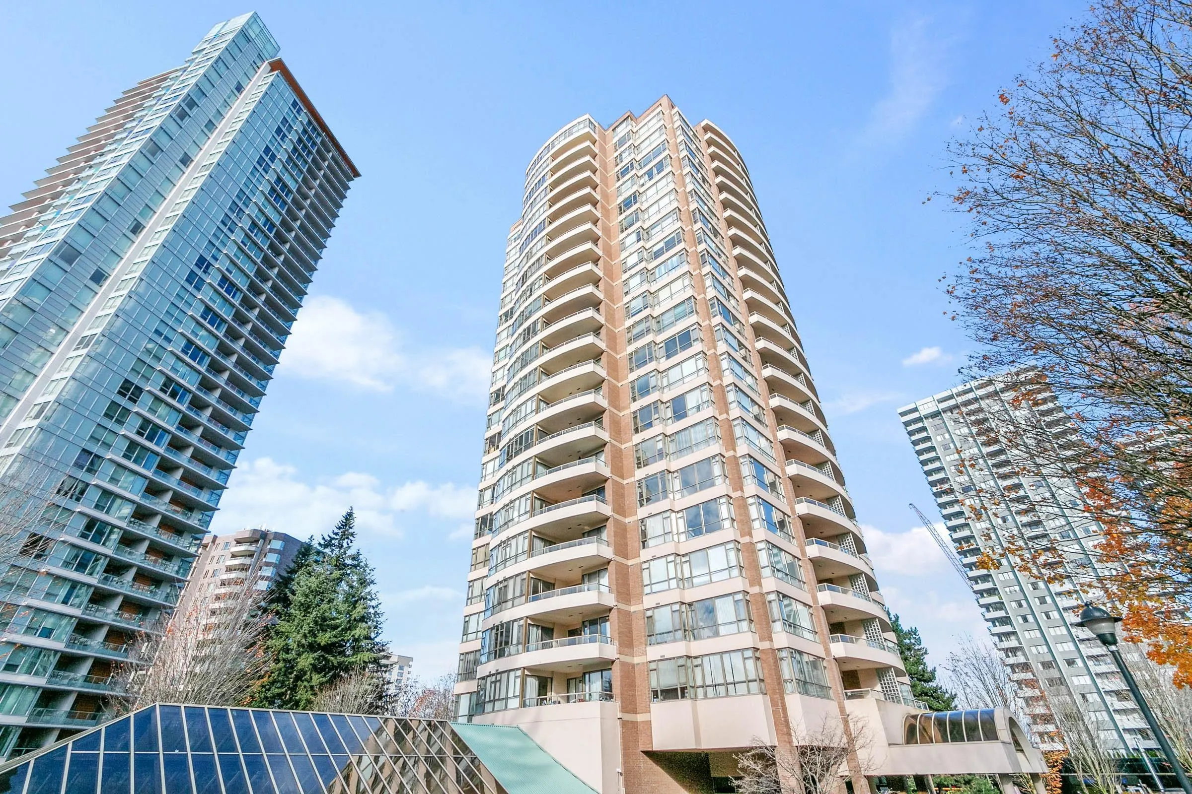 5885 Olive Avenue #905