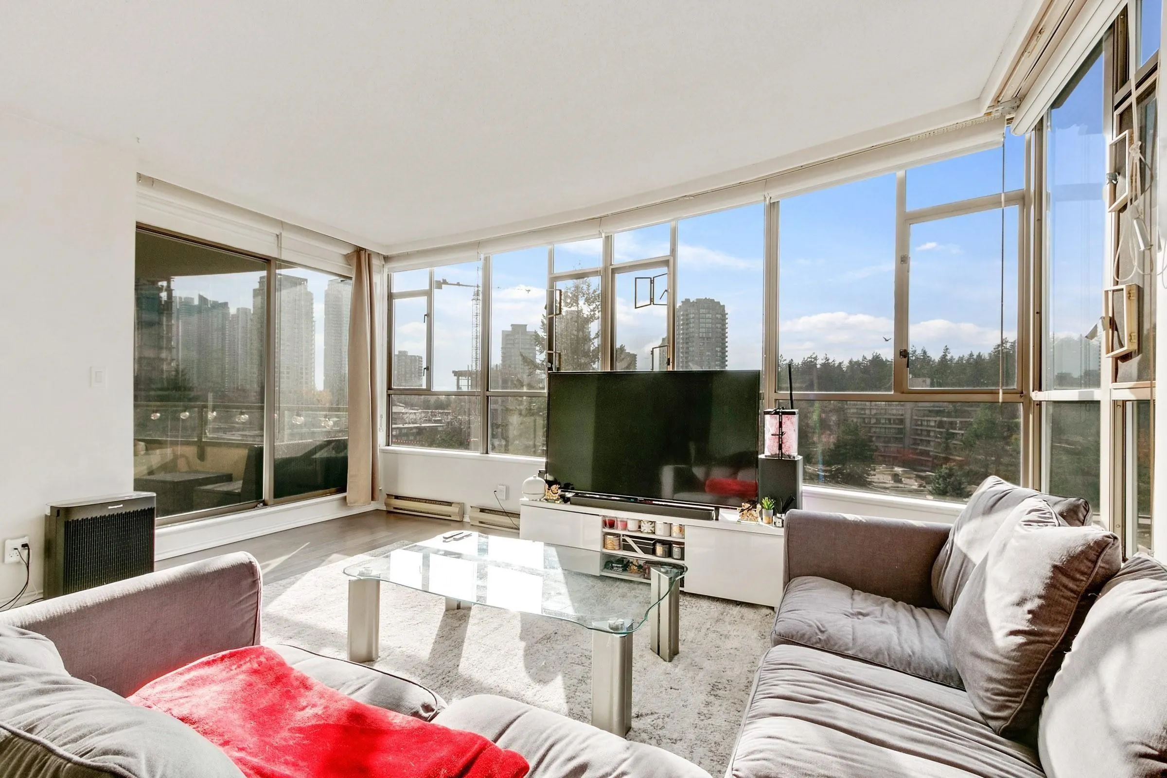 5885 Olive Avenue #905