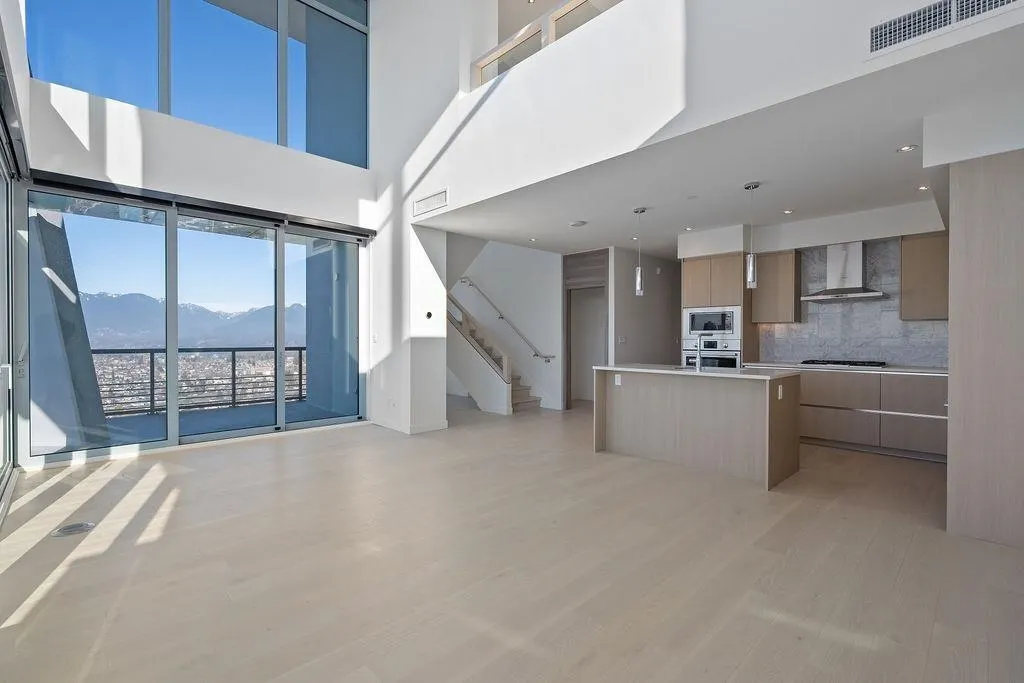 4720 Lougheed Highway #4402