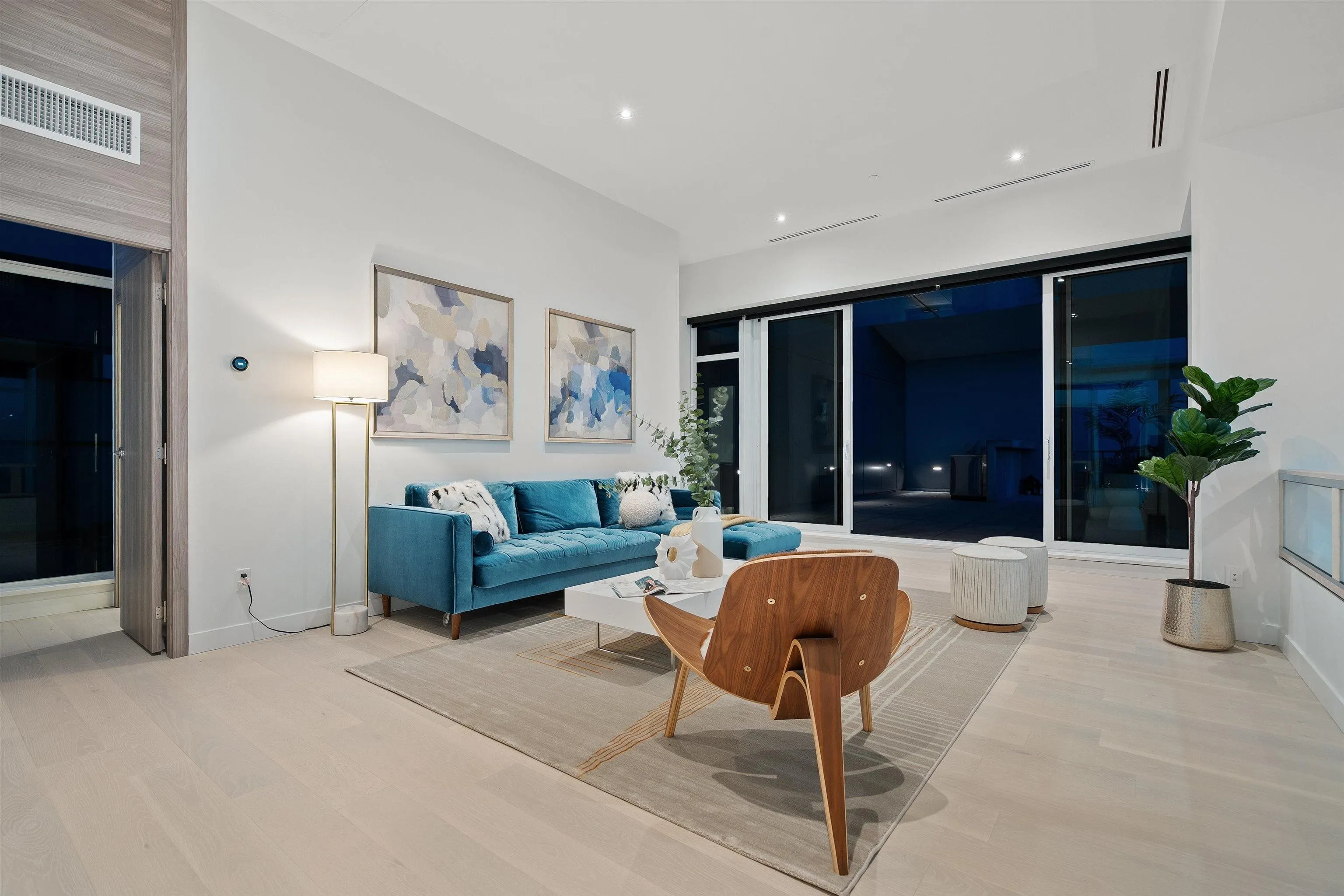 4720 Lougheed Highway #4402