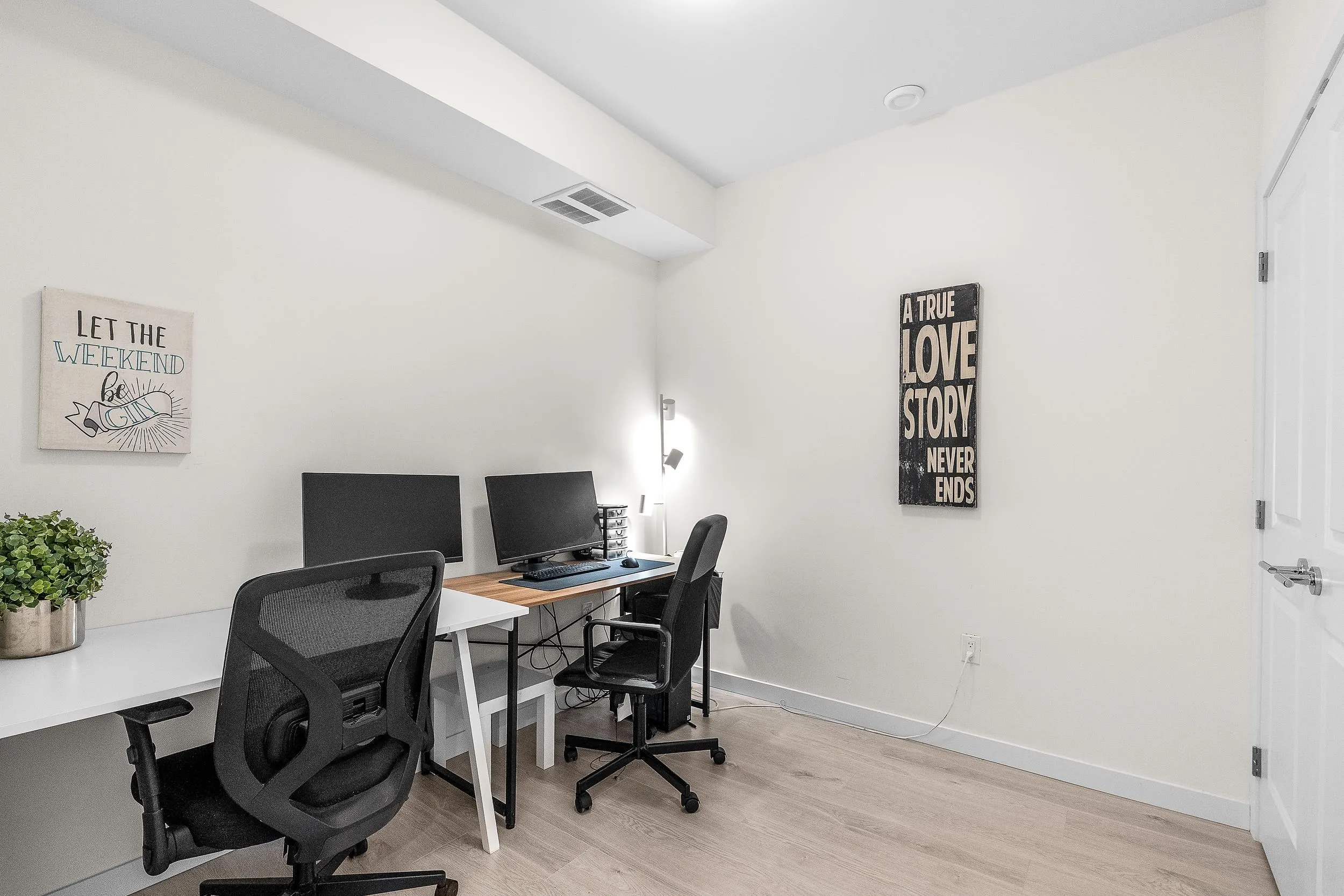 20834 80 Avenue #B118