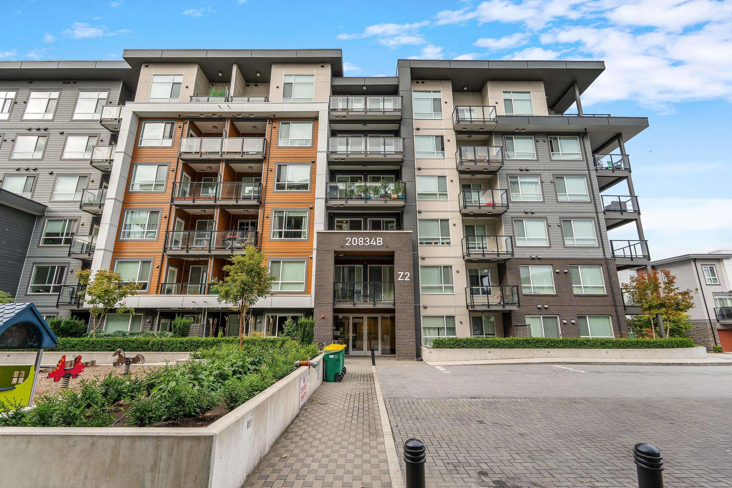 20834 80 Avenue #B118