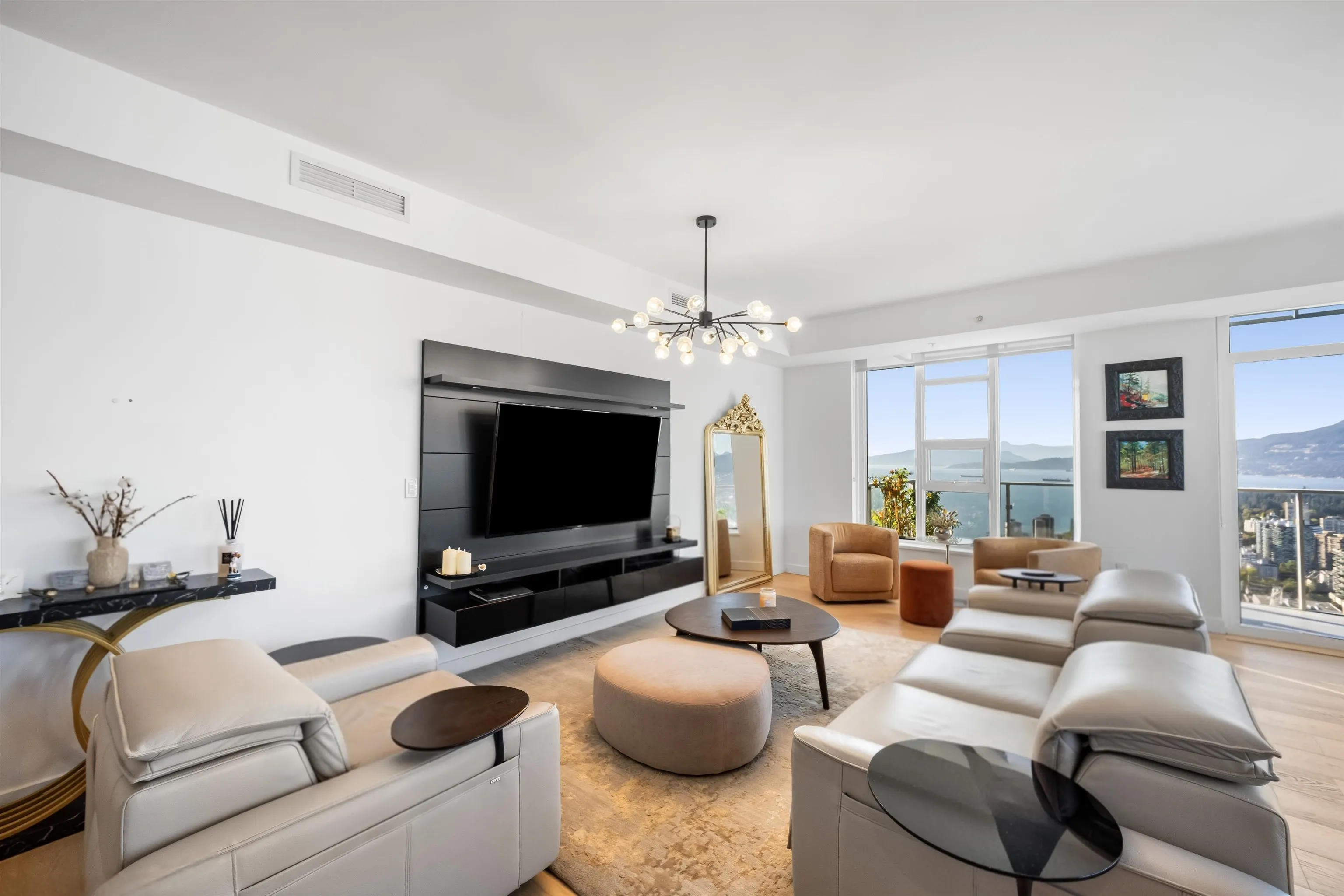 1289 Hornby Street #5602