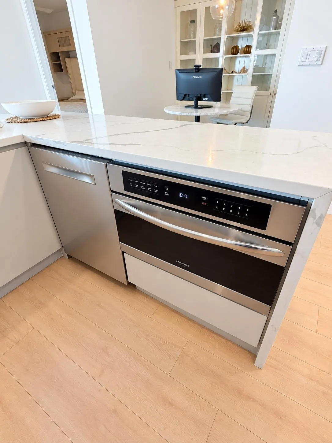 455 Beach Crescent #2303