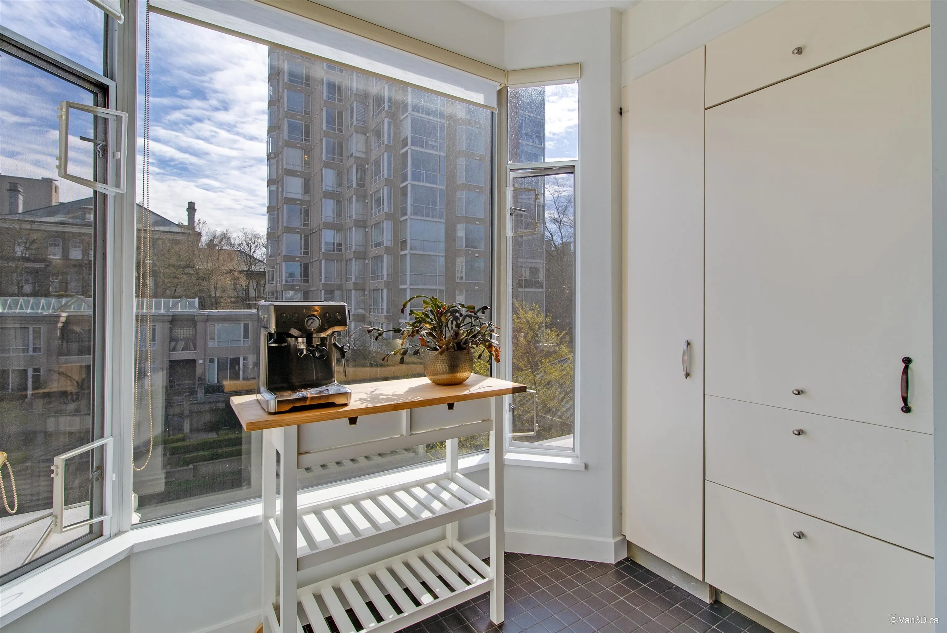 2628 Ash Street #401