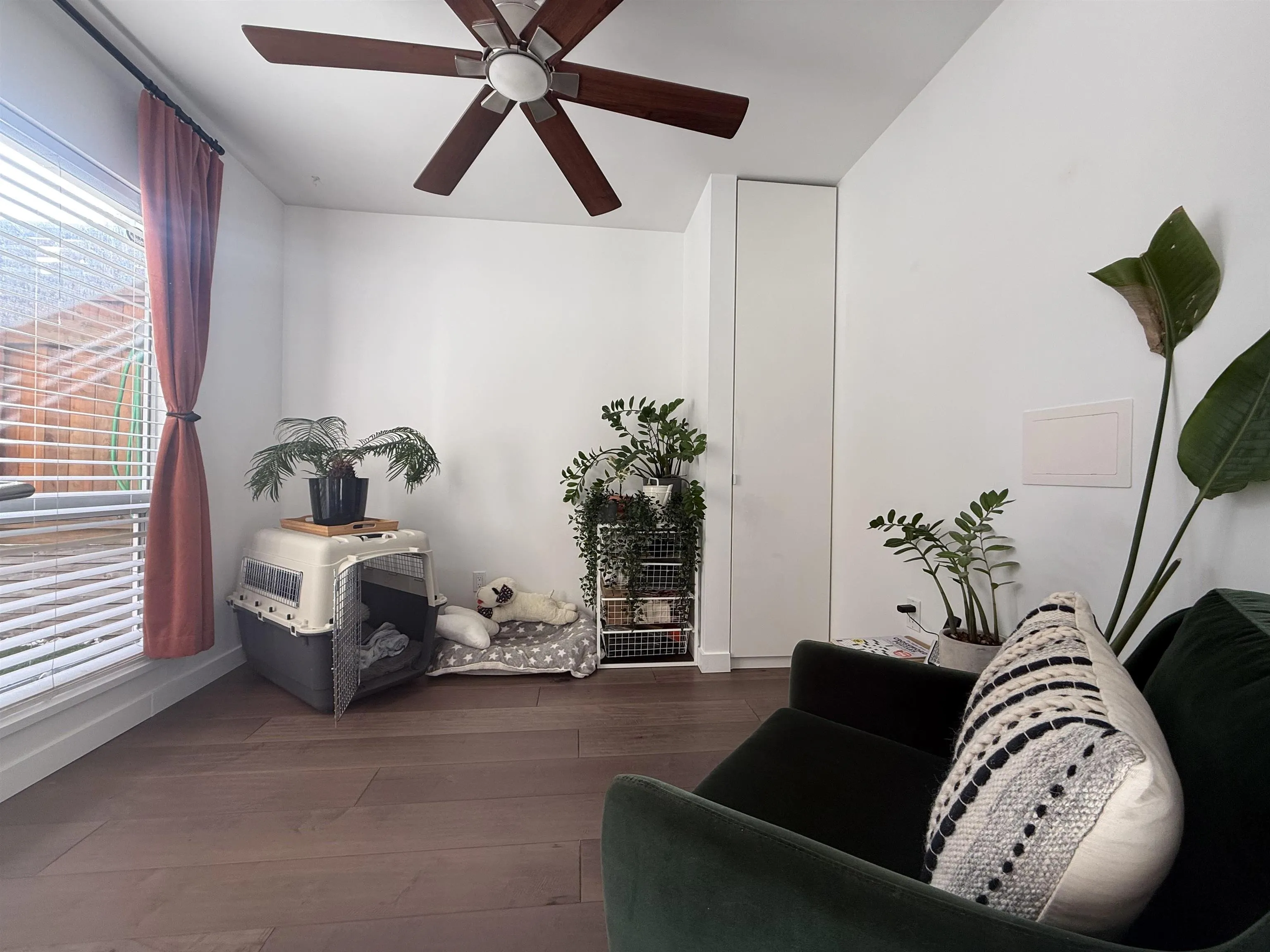 985 W 10th Avenue #102