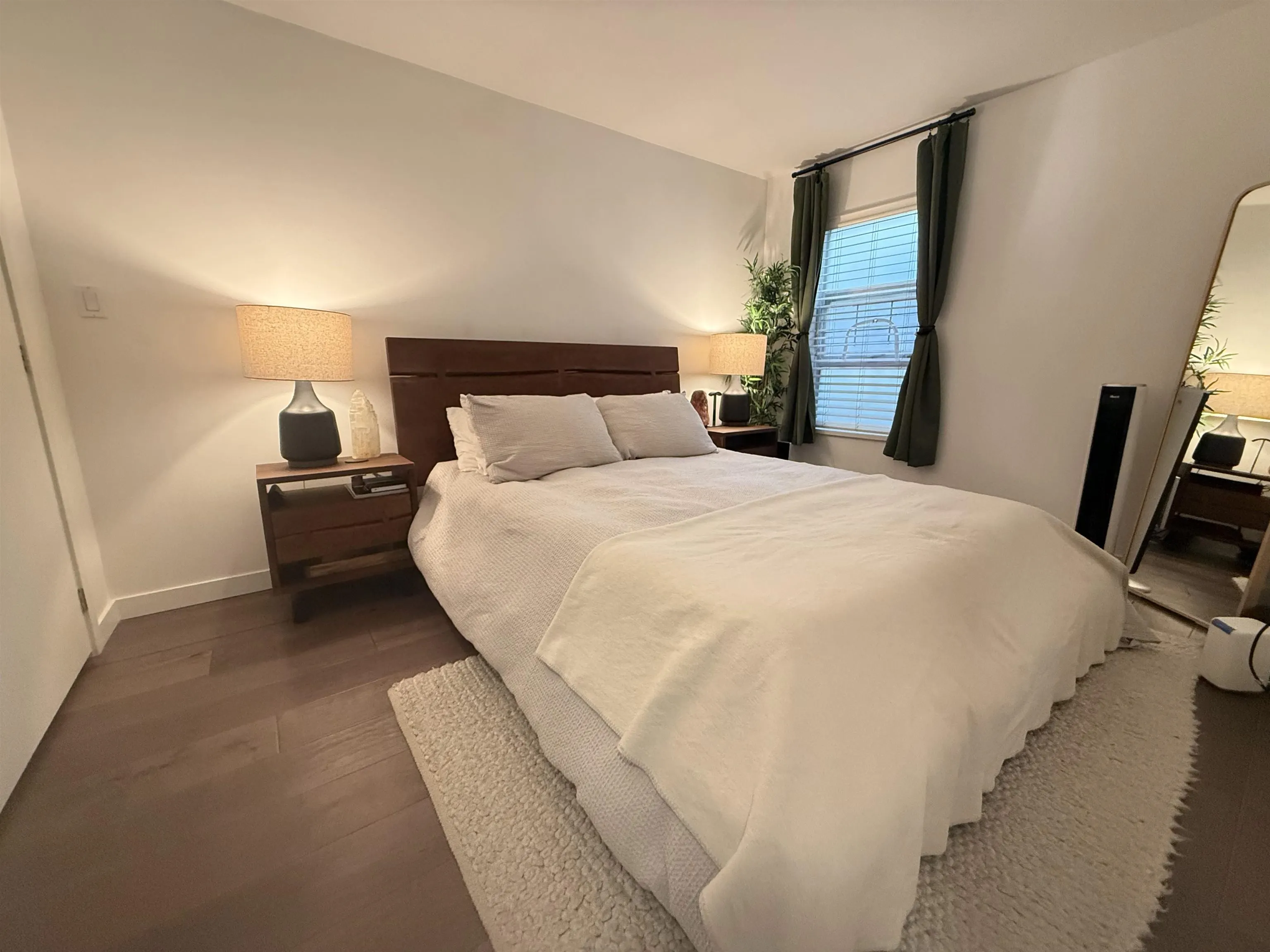 985 W 10th Avenue #102