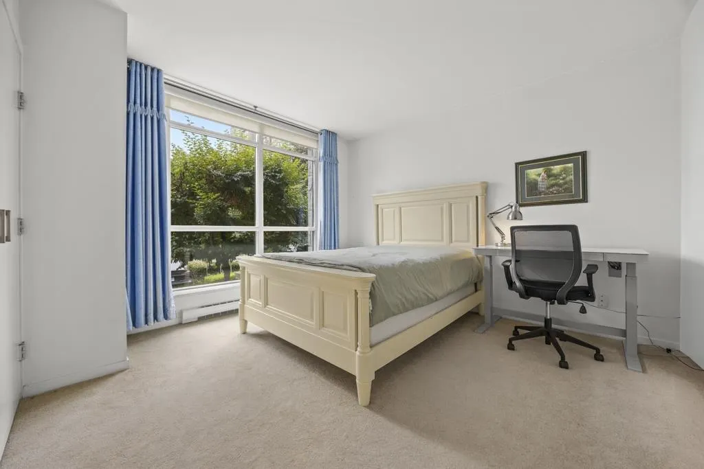 59** Walter Gage Road