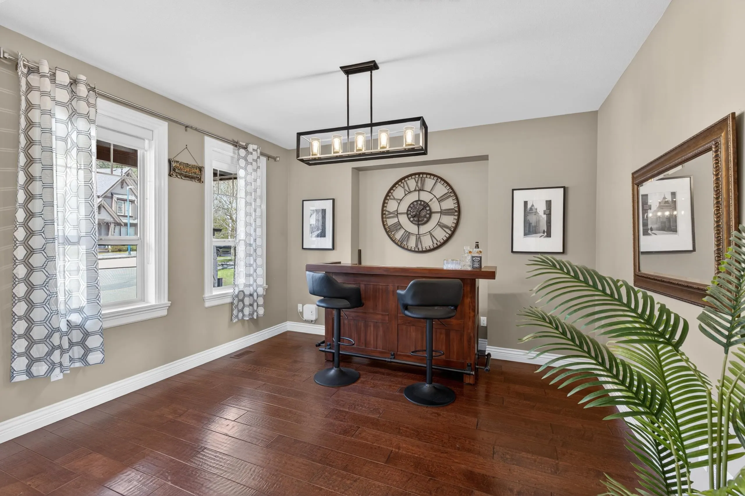 1213 Burkemont Place