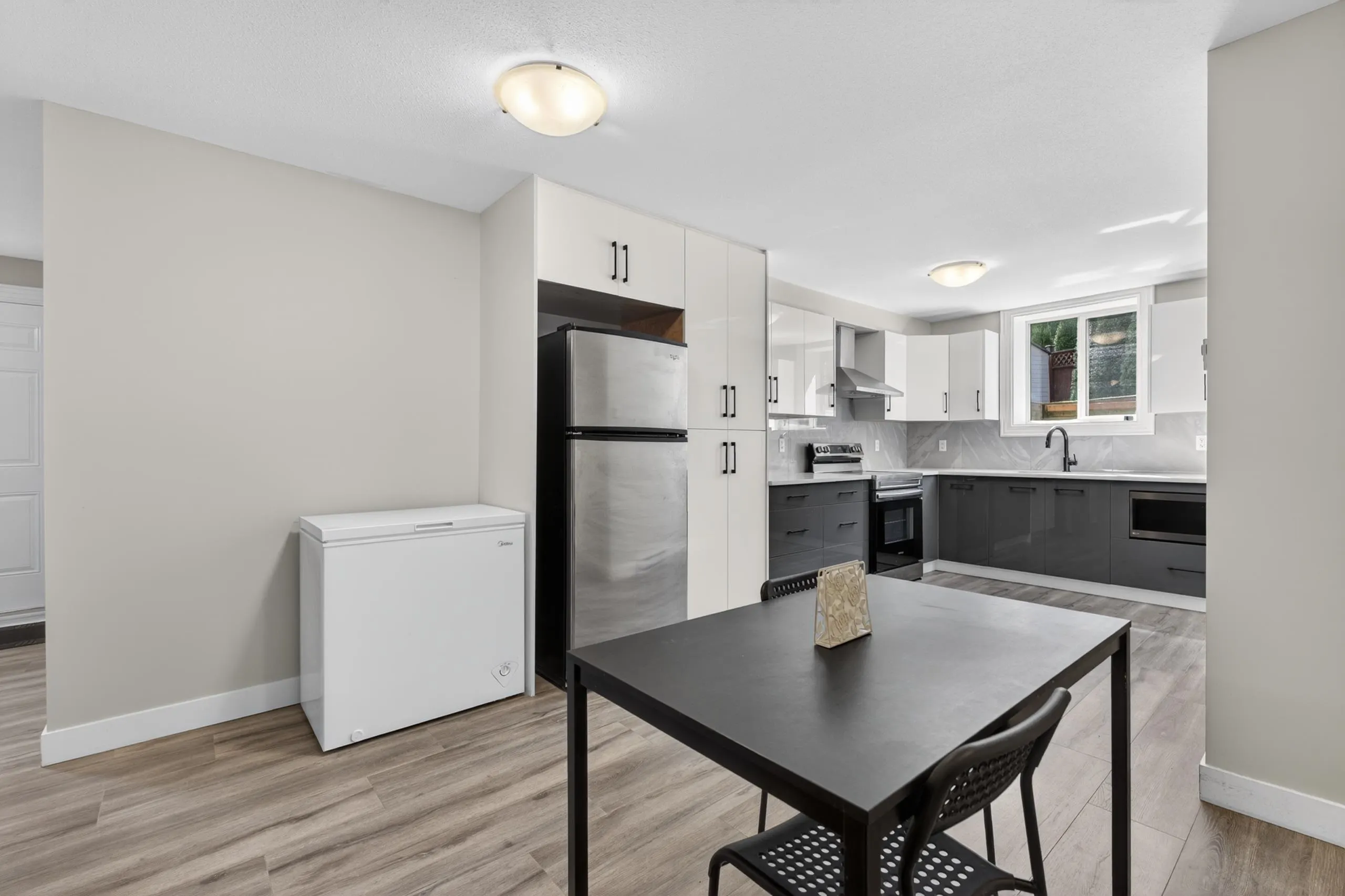 1213 Burkemont Place