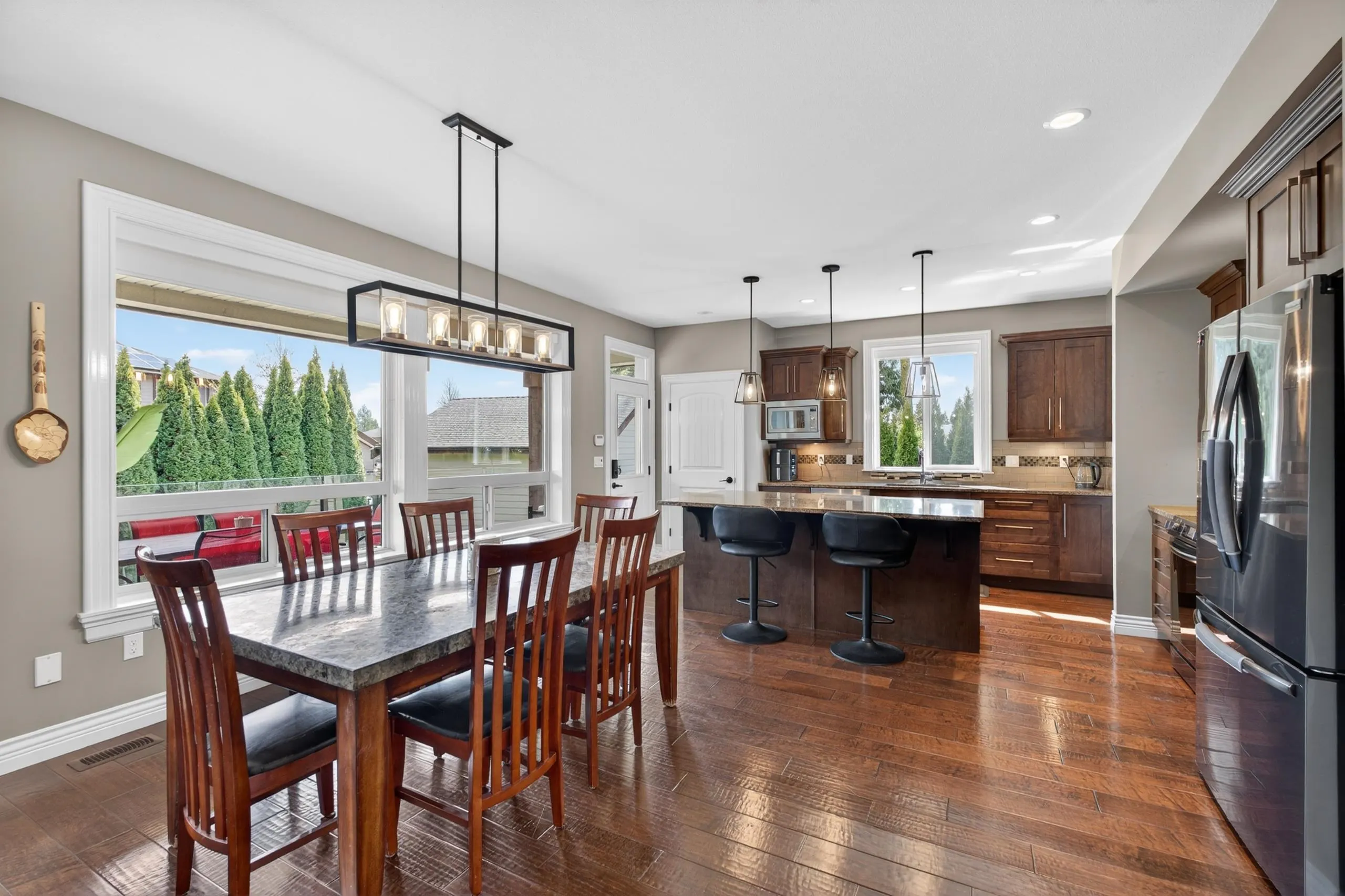 1213 Burkemont Place