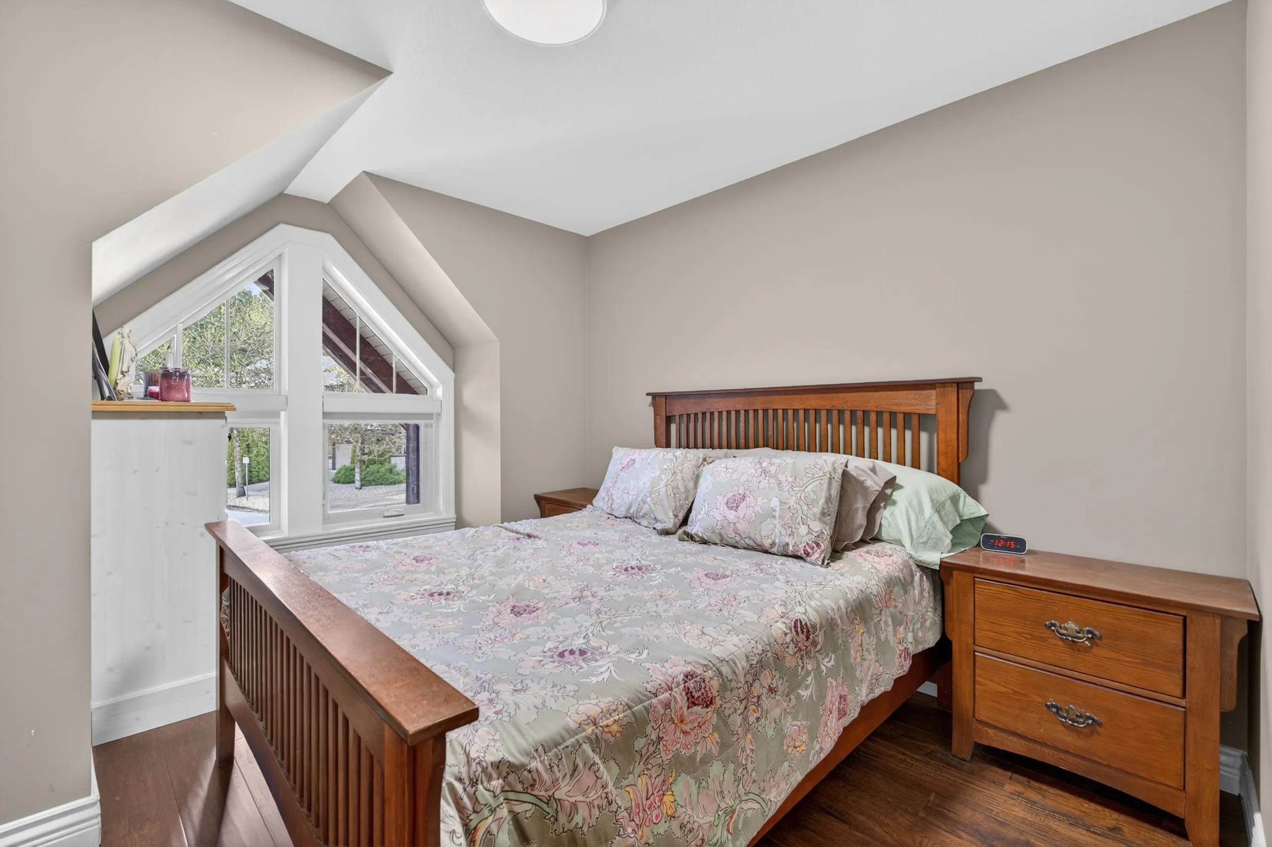 1213 Burkemont Place