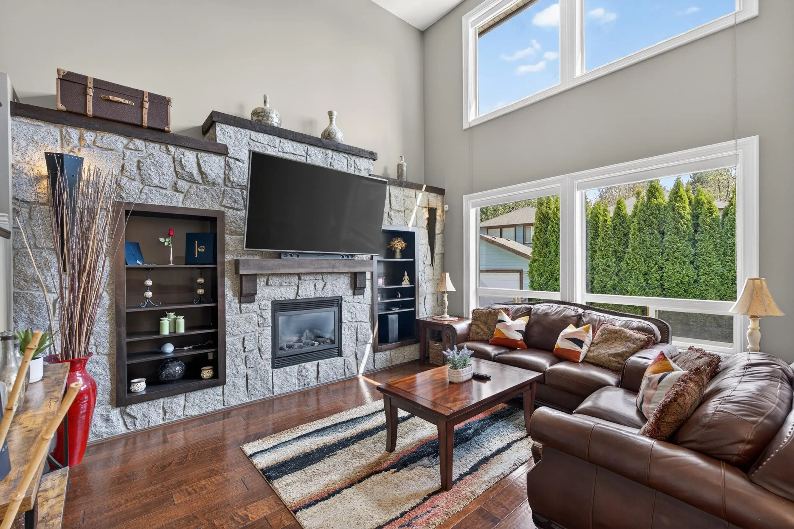 1213 Burkemont Place