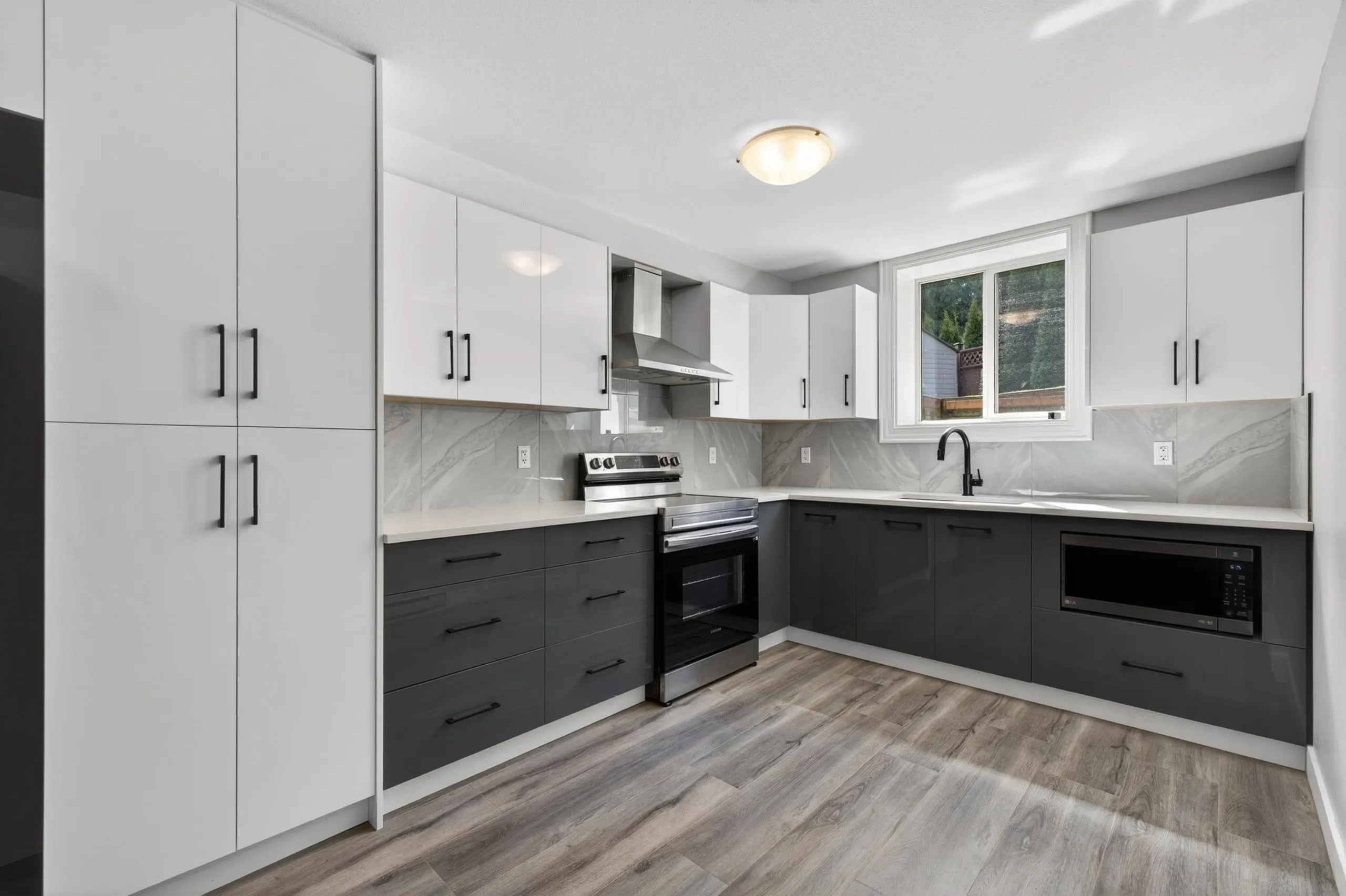 1213 Burkemont Place