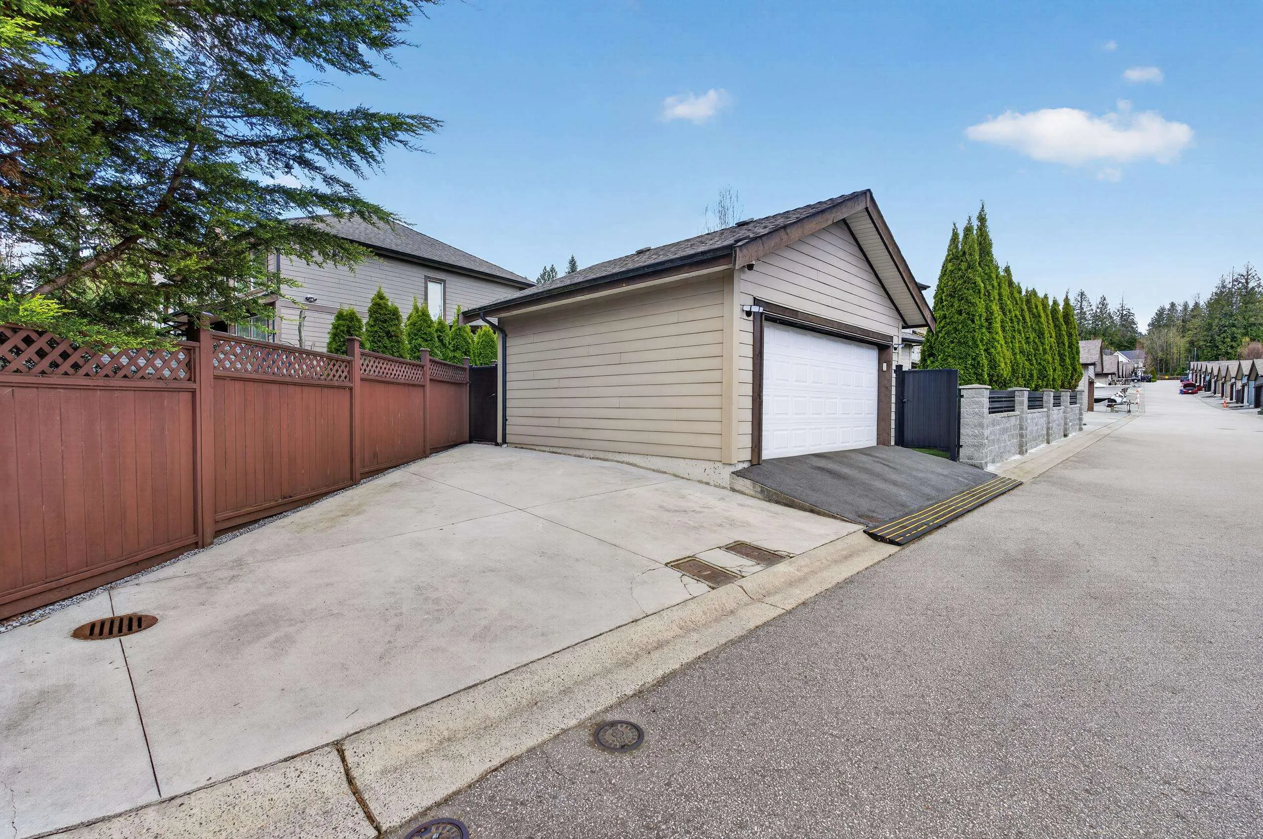 1213 Burkemont Place