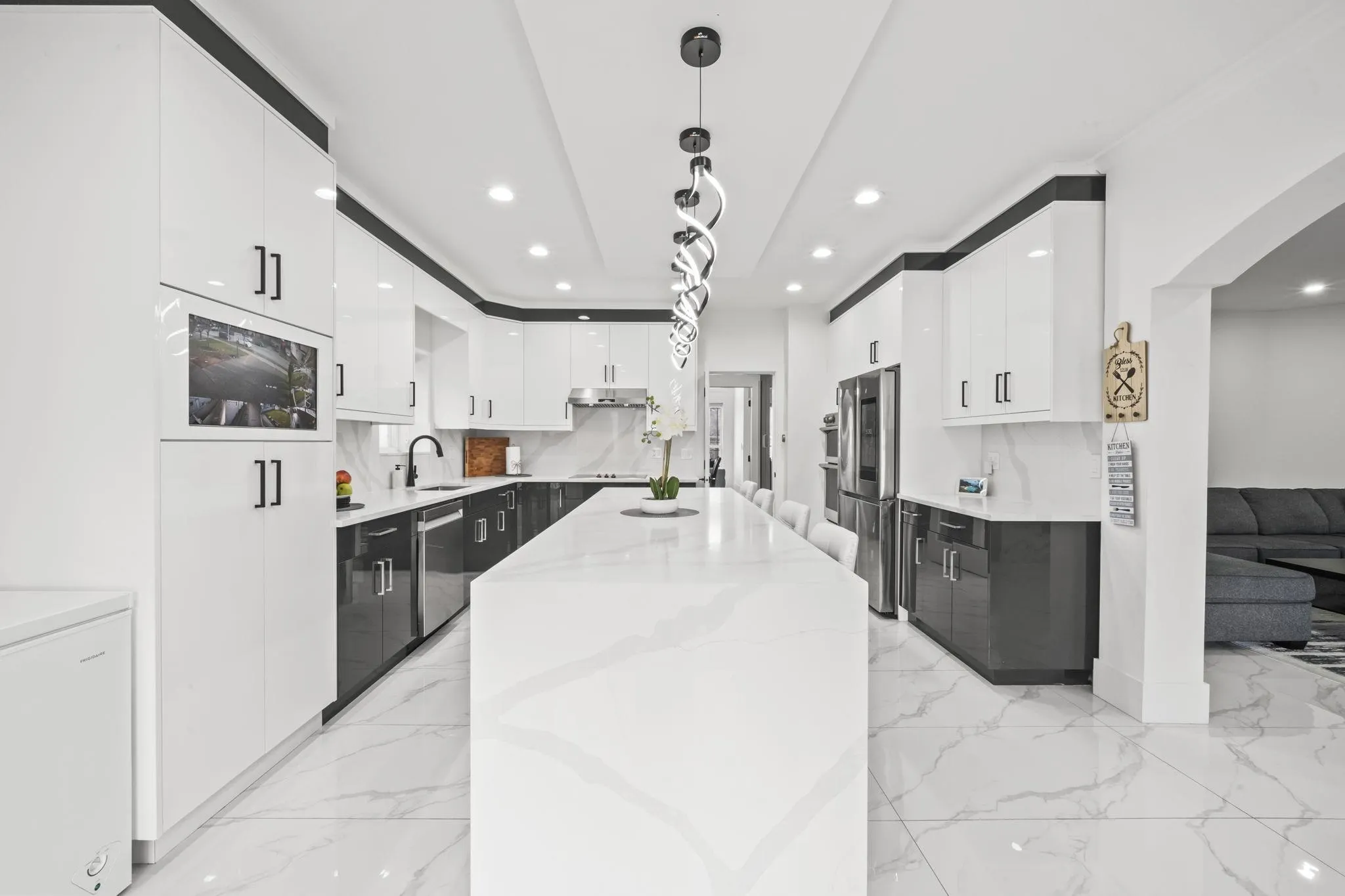 15079 67 Avenue