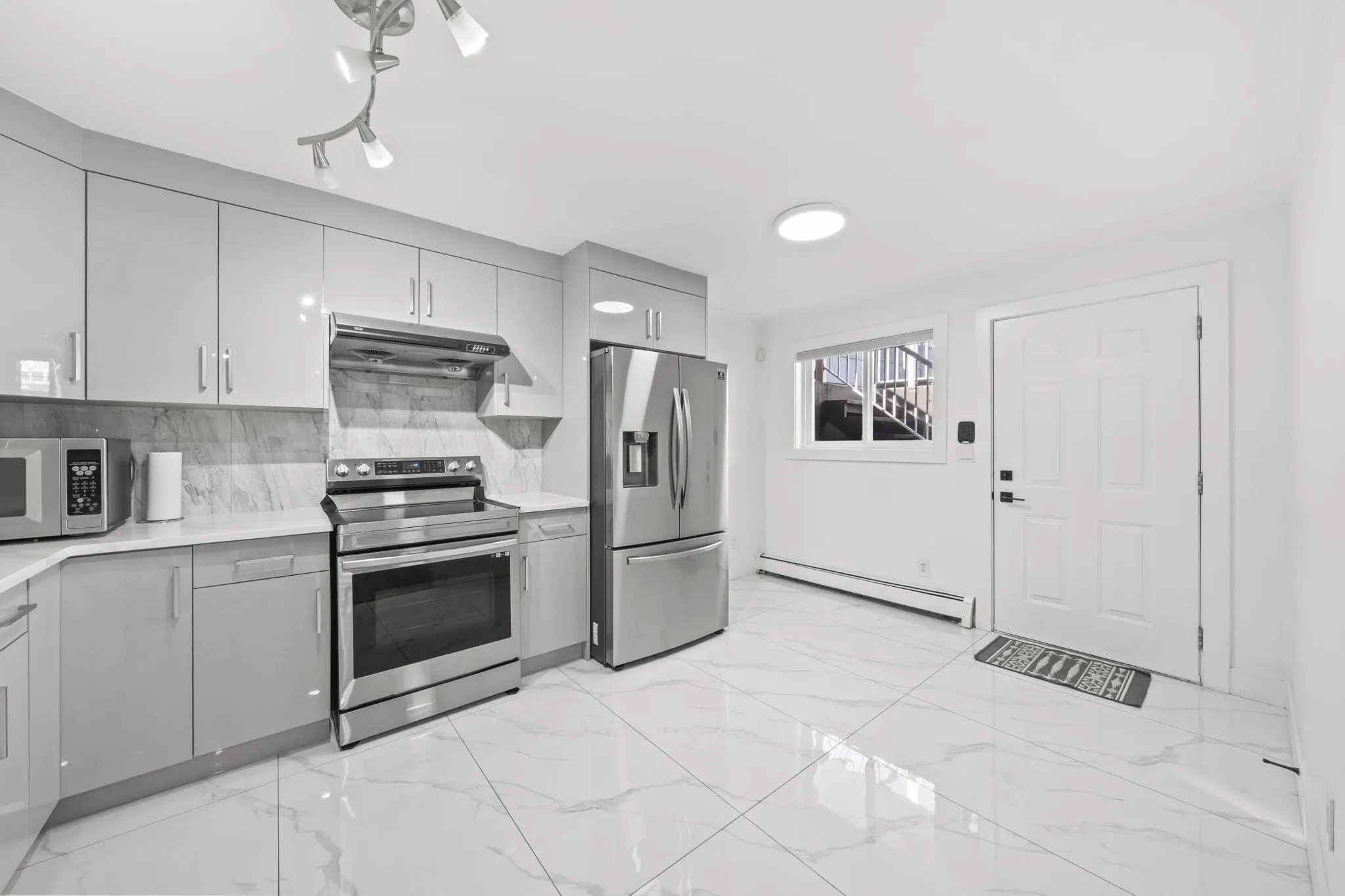 15079 67 Avenue
