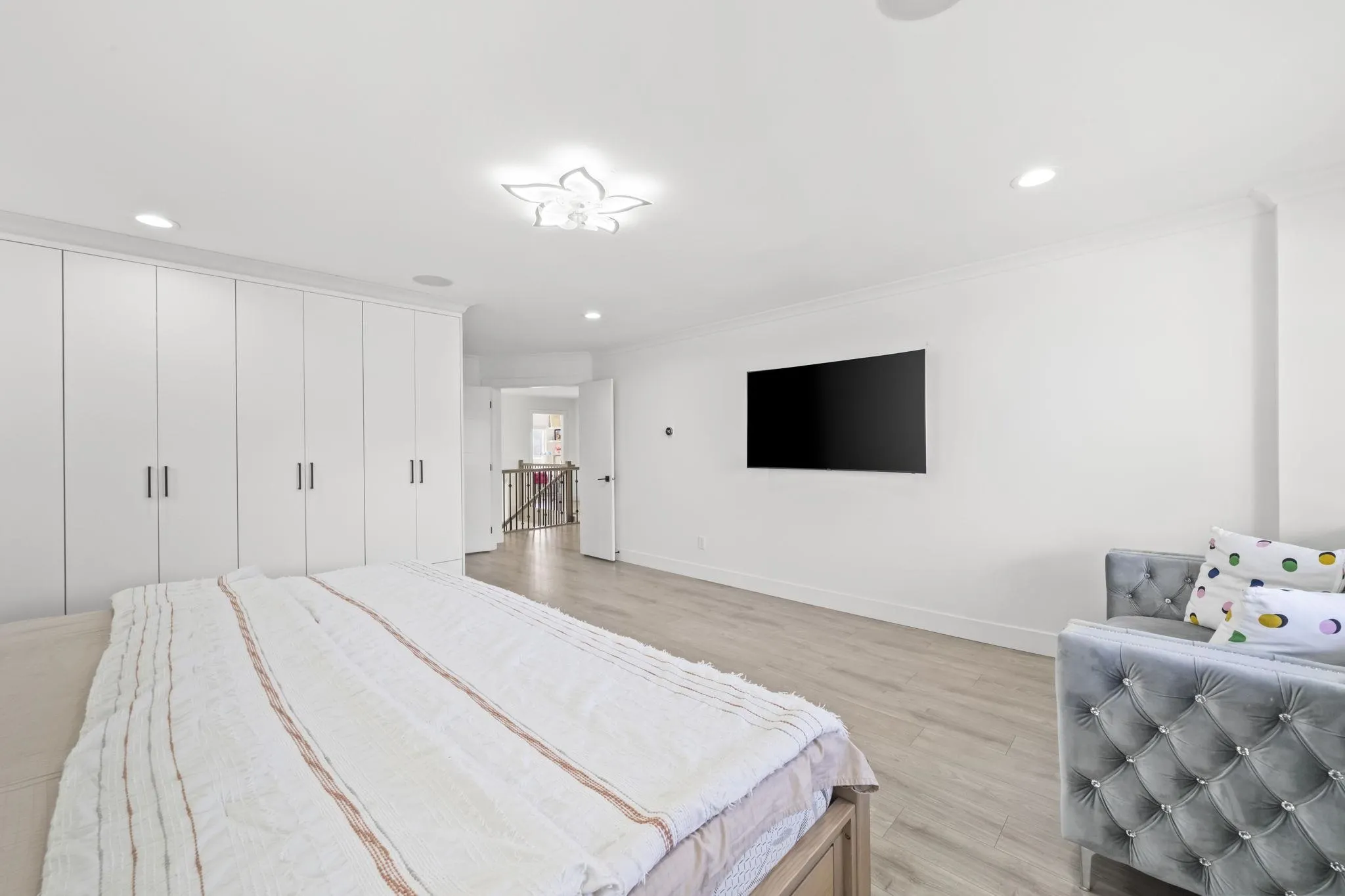 15079 67 Avenue