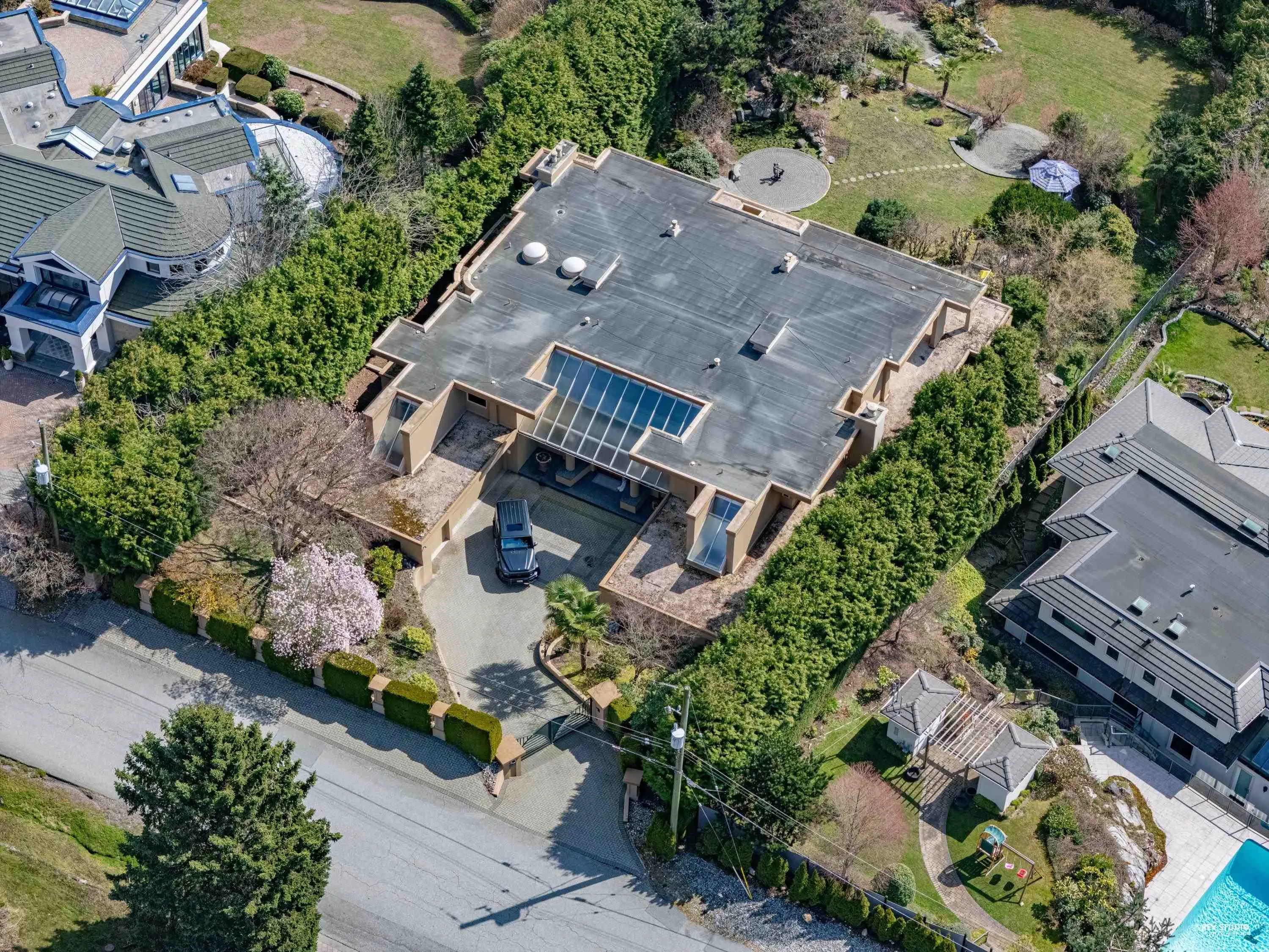 848 Eyremount Drive