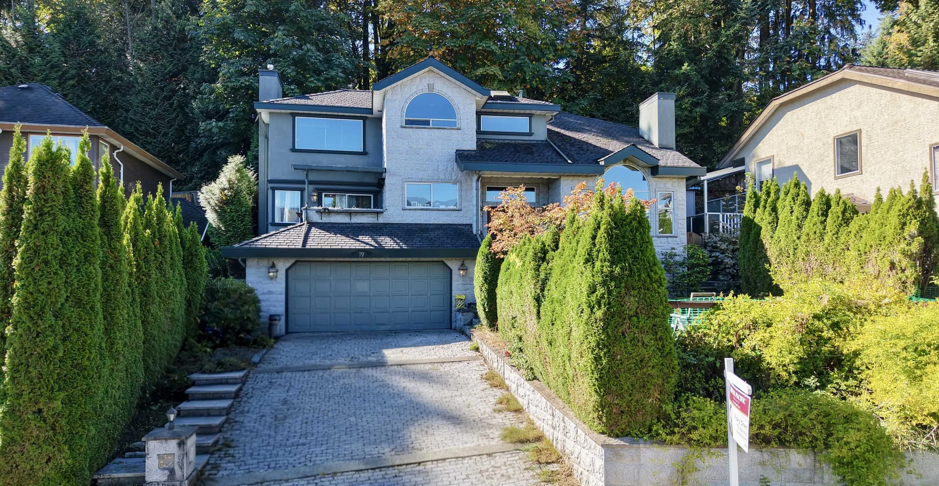19 Burrard Crescent