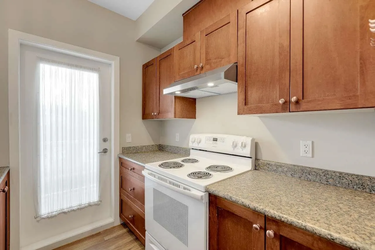 13277 108 Avenue #220