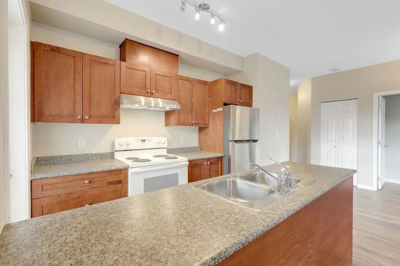 13277 108 Avenue #220