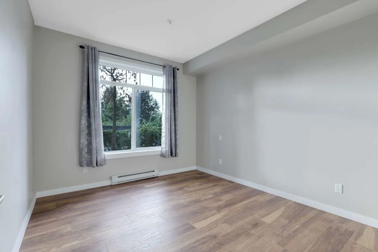 13277 108 Avenue #220