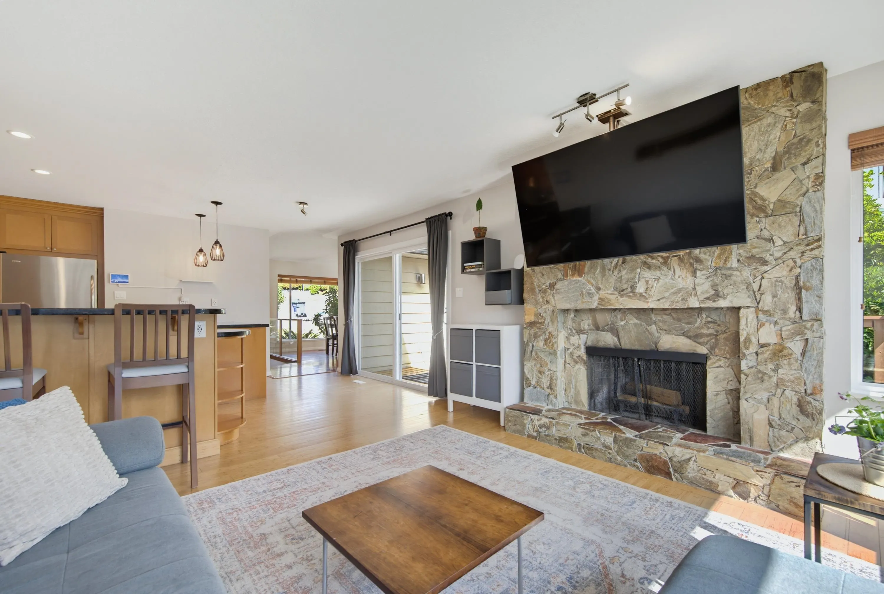 2550 Peregrine Place