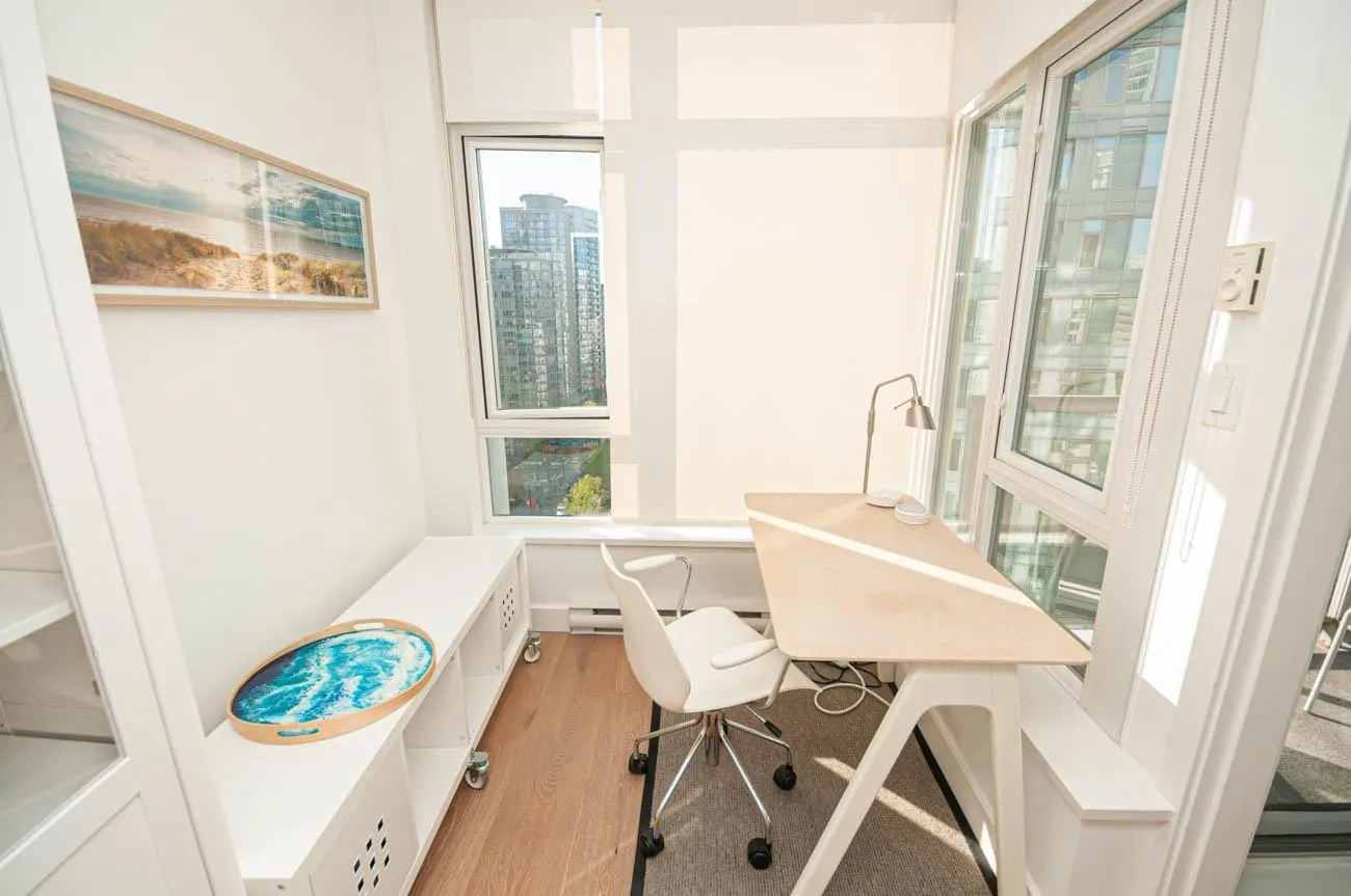 480 Robson Street #1306