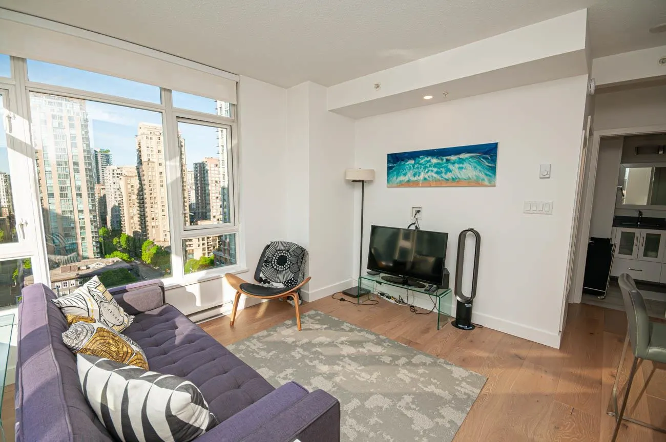 480 Robson Street #1306