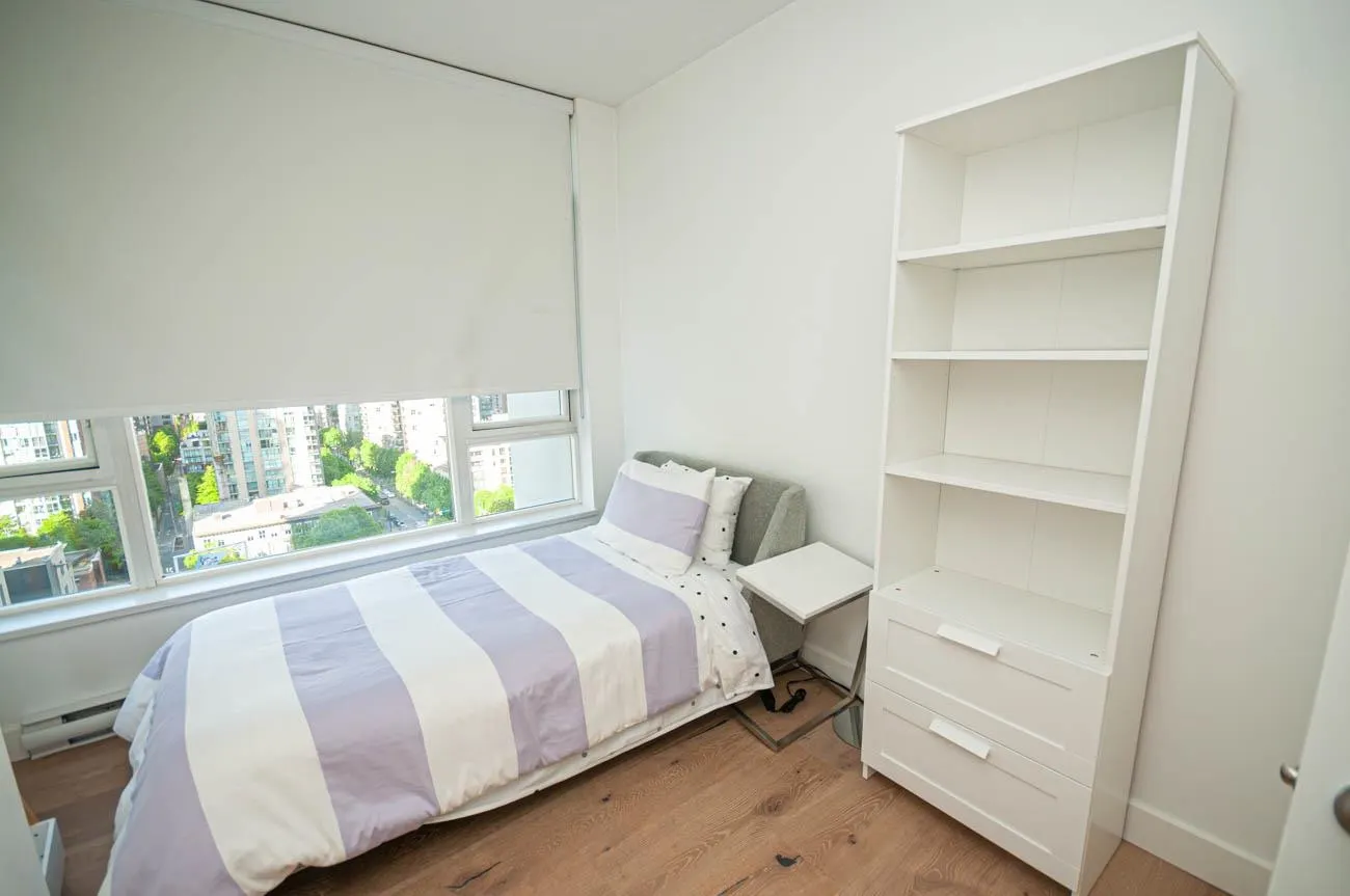 480 Robson Street #1306