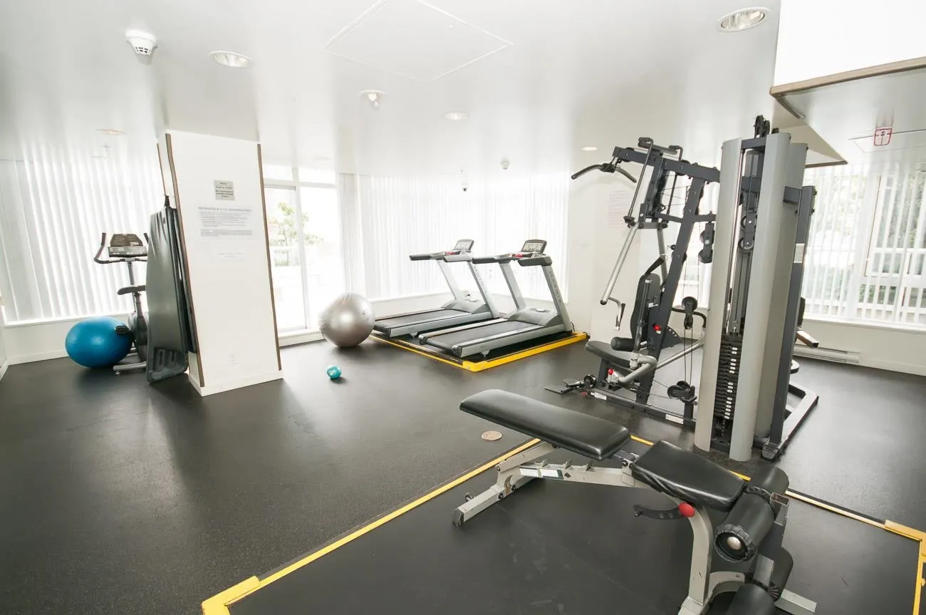 480 Robson Street #1306