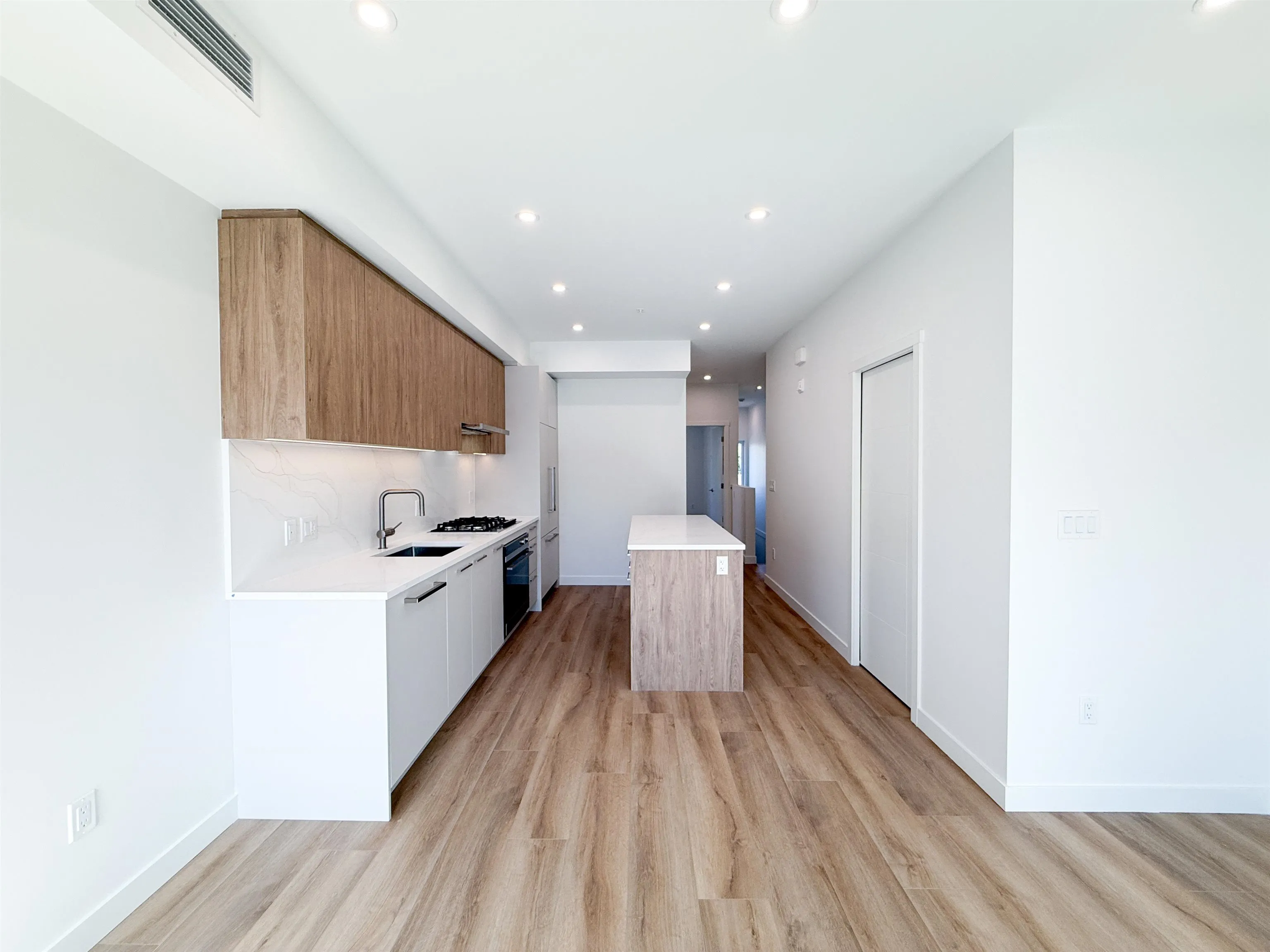 606 Madore Avenue #303