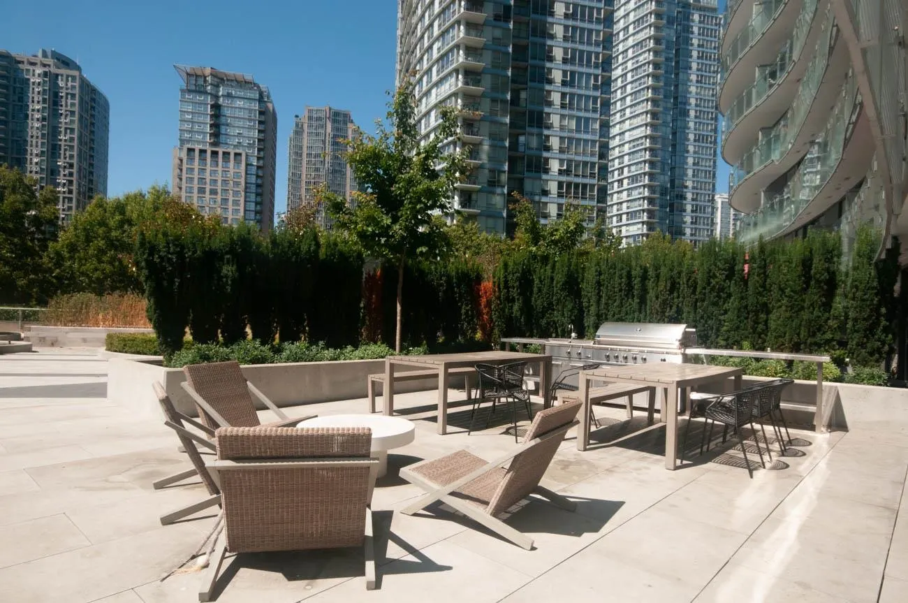 89 Nelson Street #2818