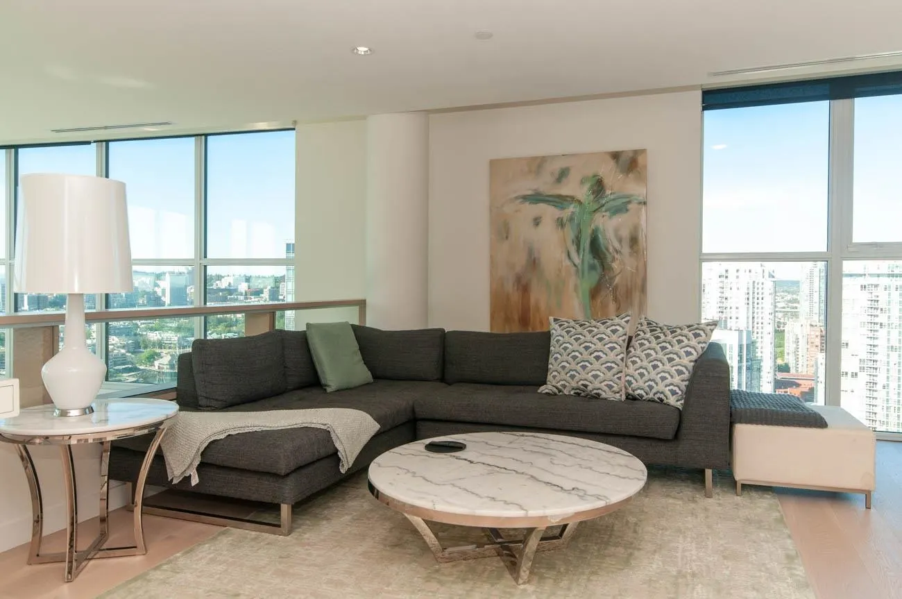 89 Nelson Street #2818
