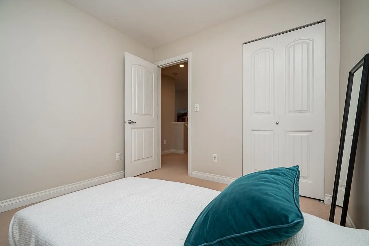 18055 70th Avenue #4