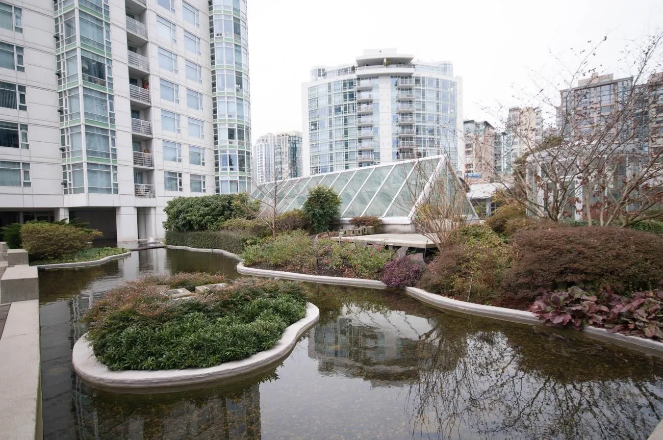 1199 Marinaside Crescent #905