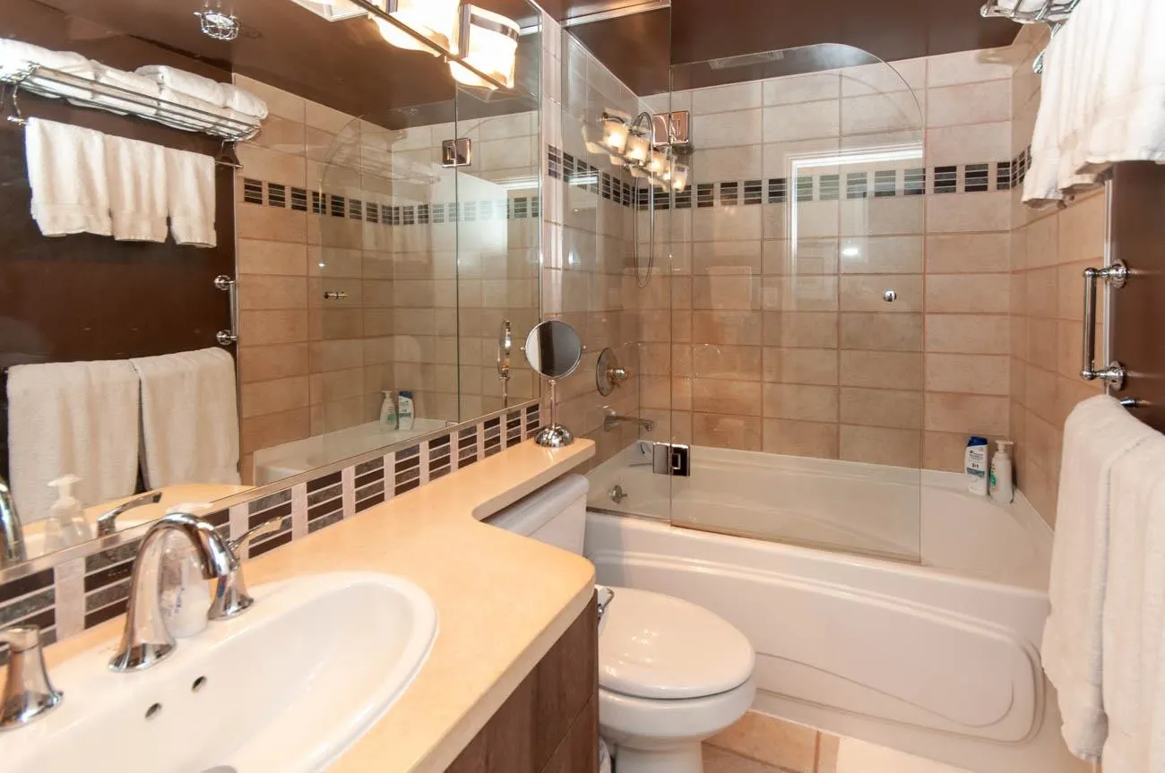 1199 Marinaside Crescent #905