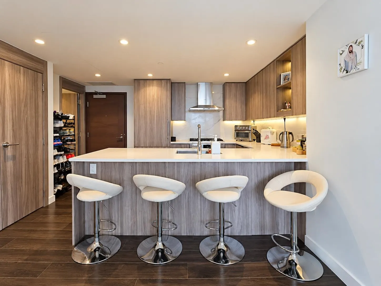 9887 Whalley Boulevard #3902