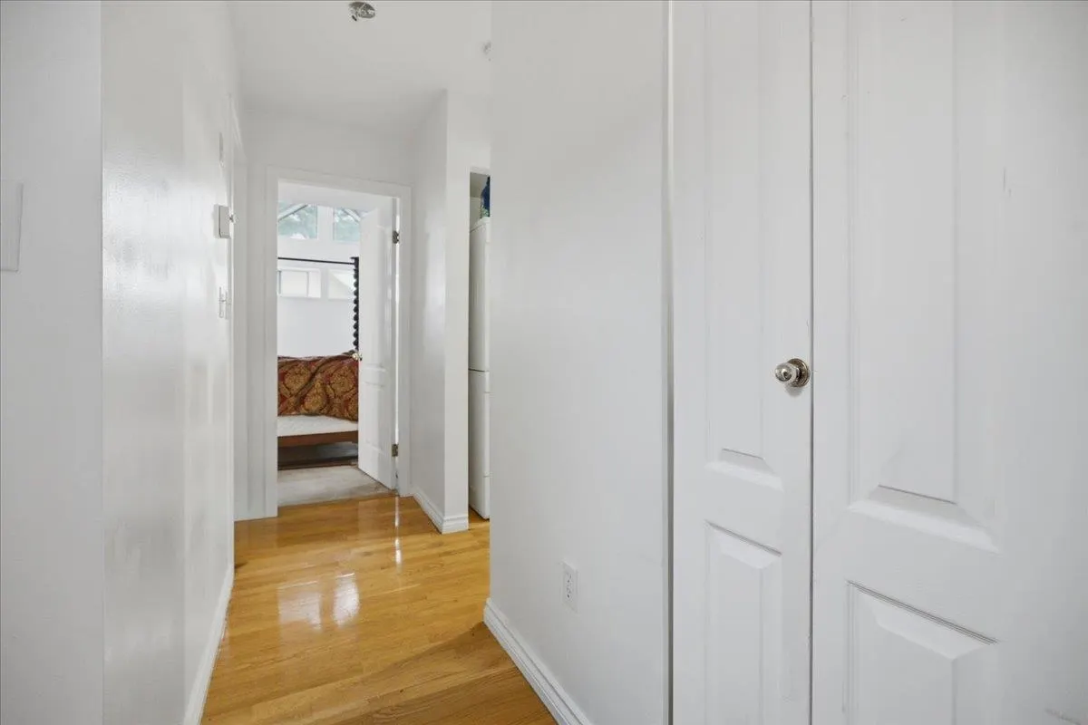 1723 Frances Street #404