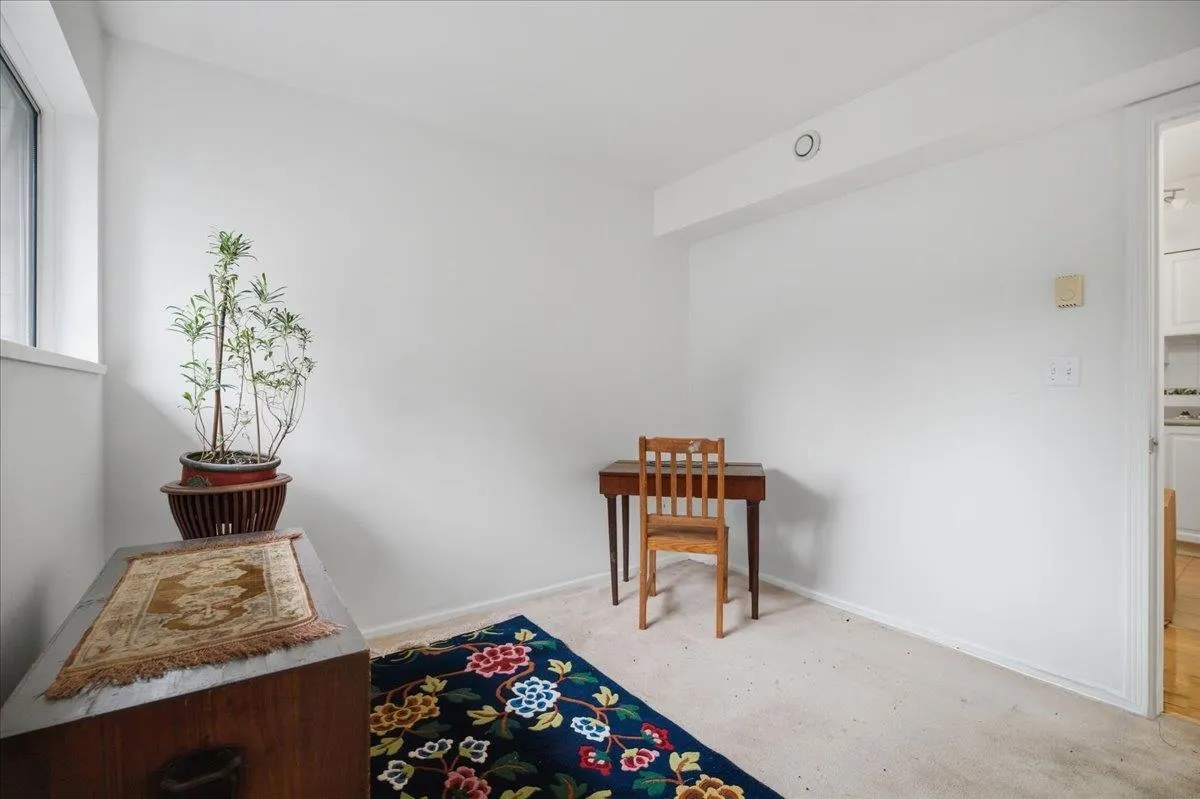 1723 Frances Street #404