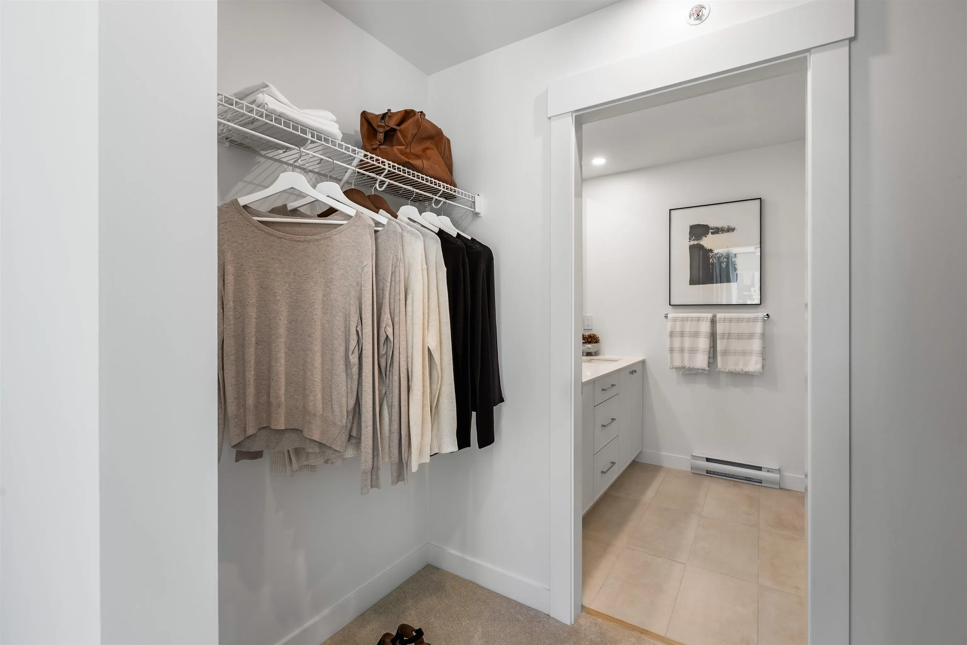 2771 Montrose Avenue #614