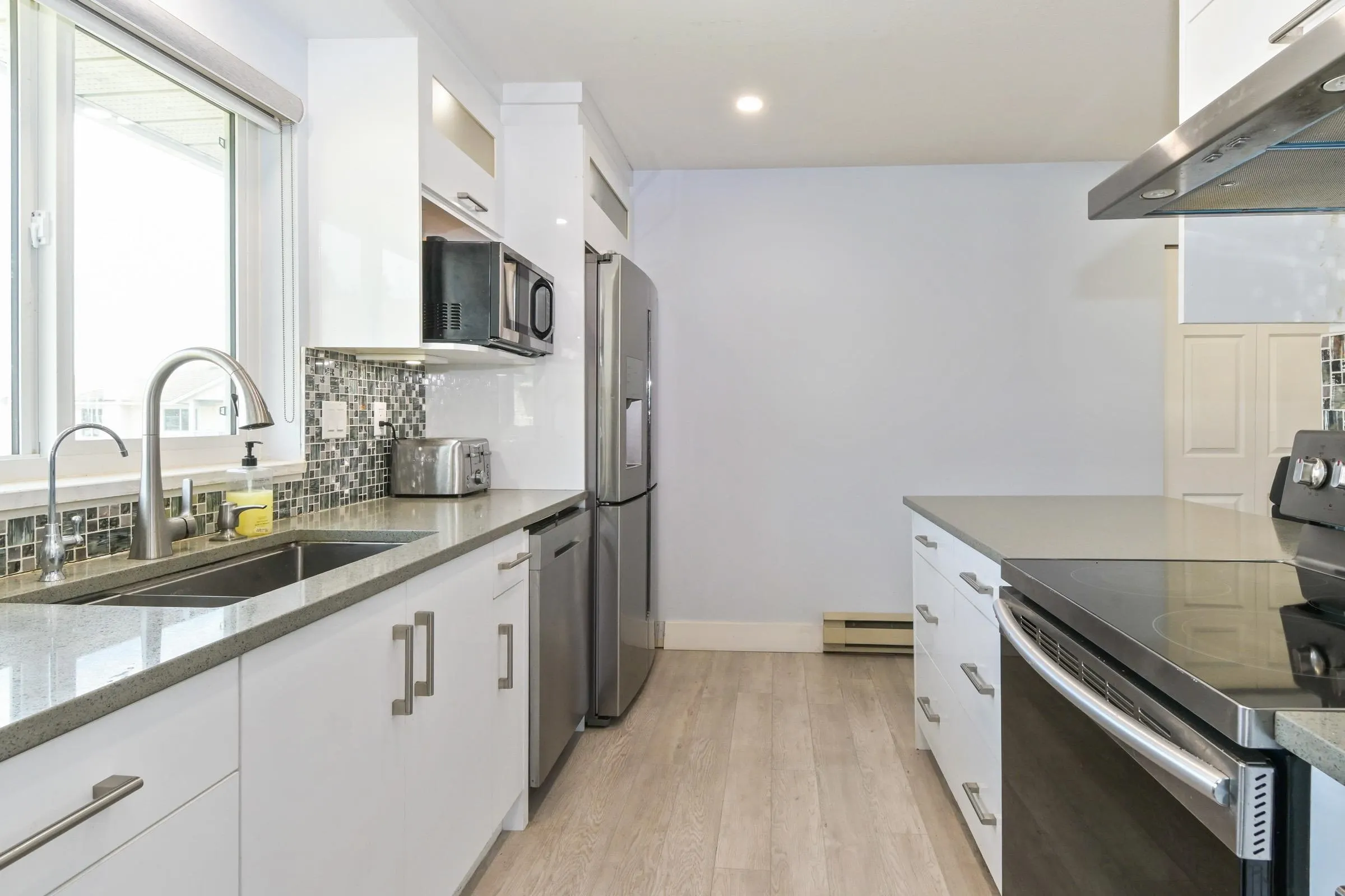 2475 Emerson Street #20