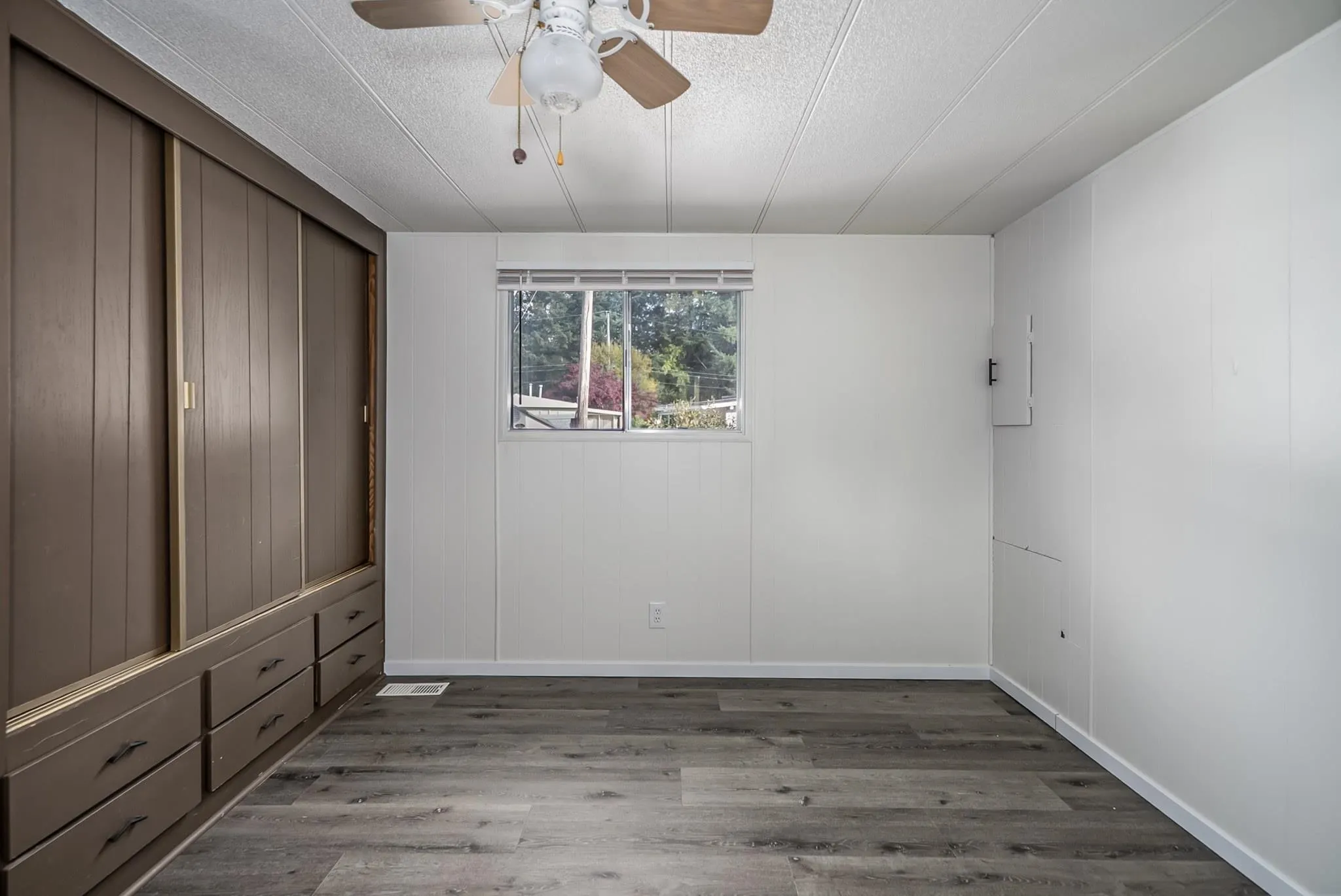 3031 200 Street #5