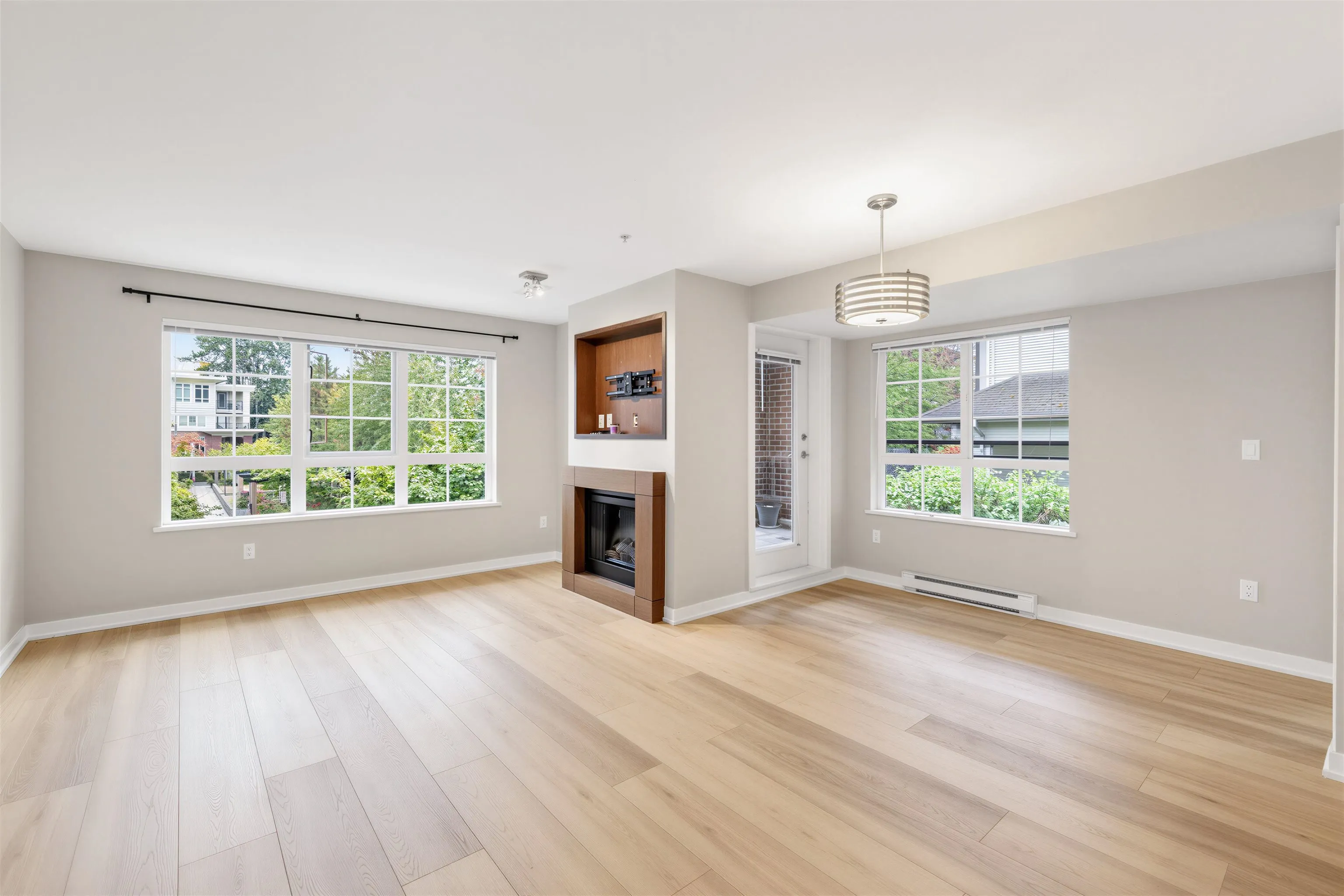 2940 King George Boulevard #205