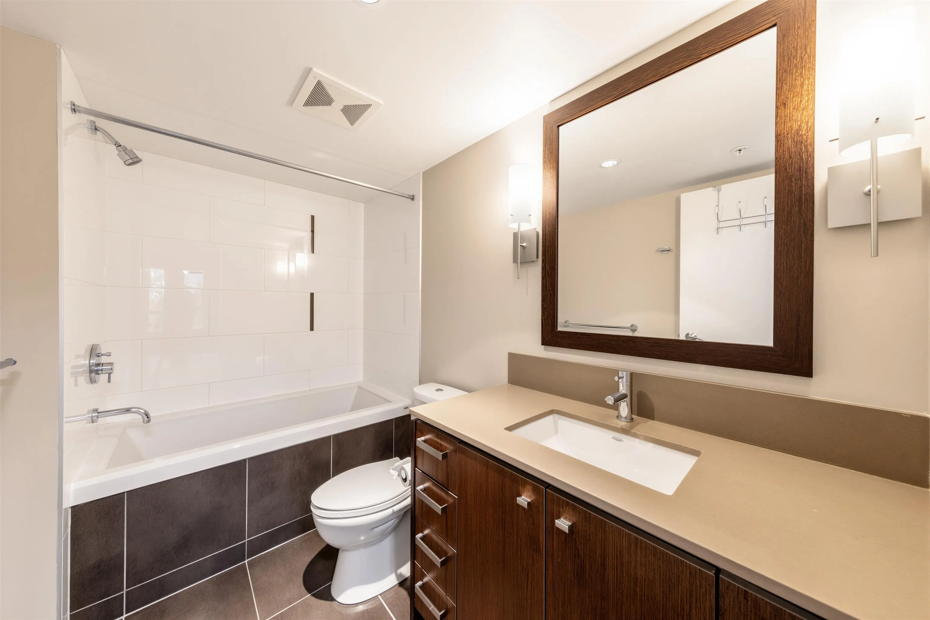 2940 King George Boulevard #205