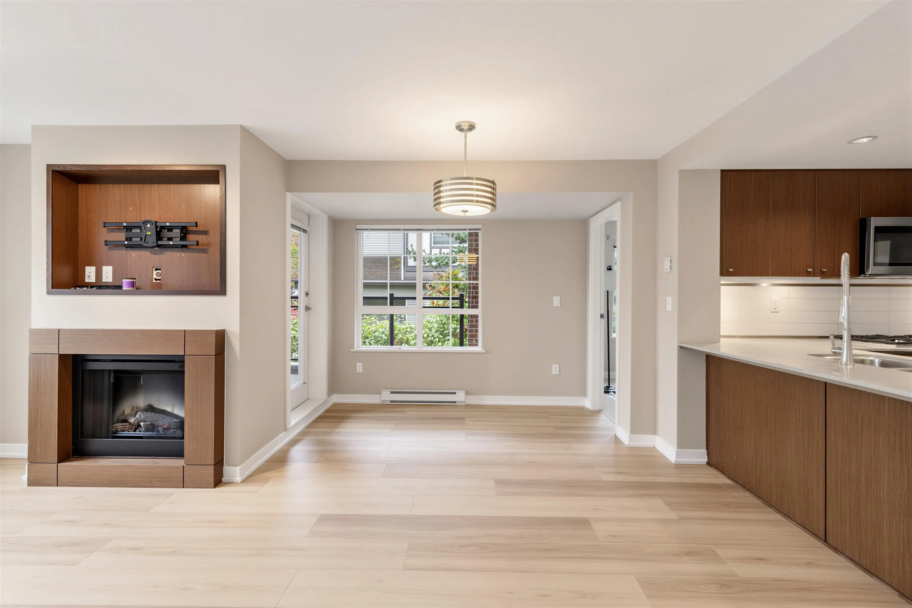 2940 King George Boulevard #205