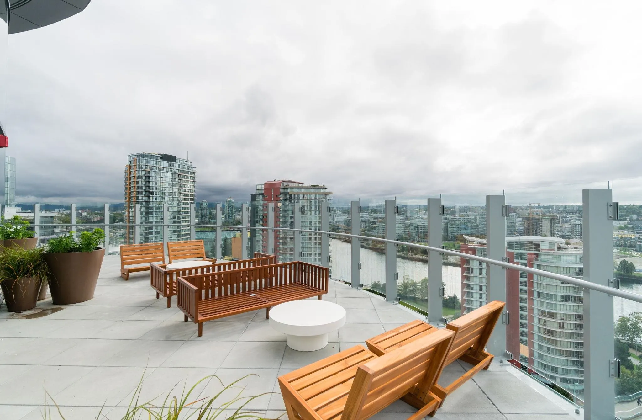 89 Nelson Street #2401