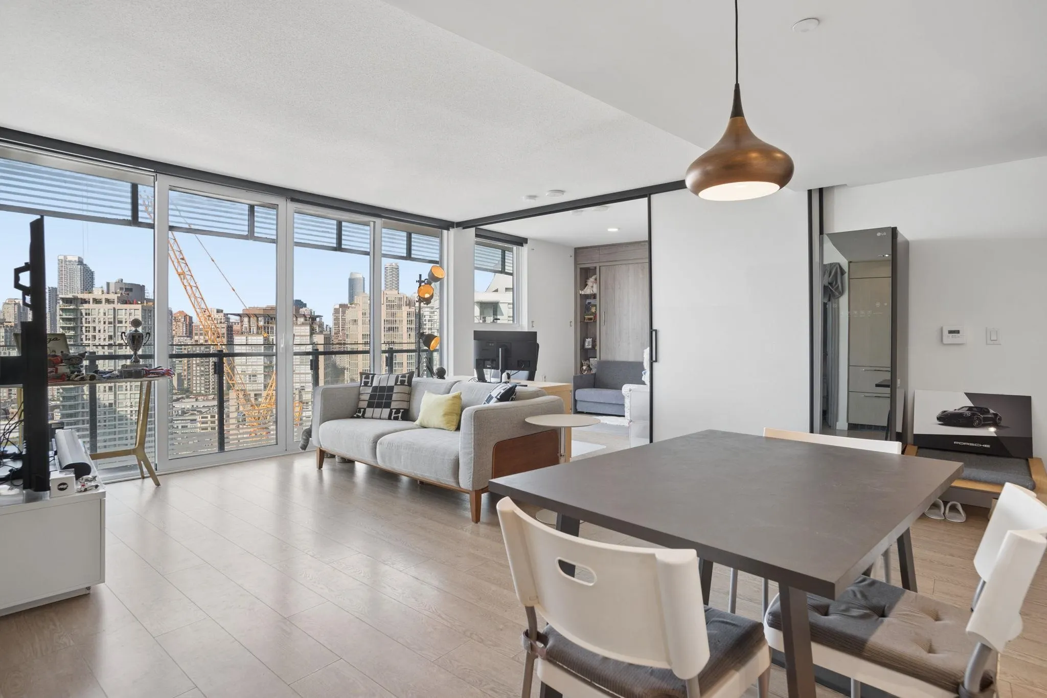89 Nelson Street #2401