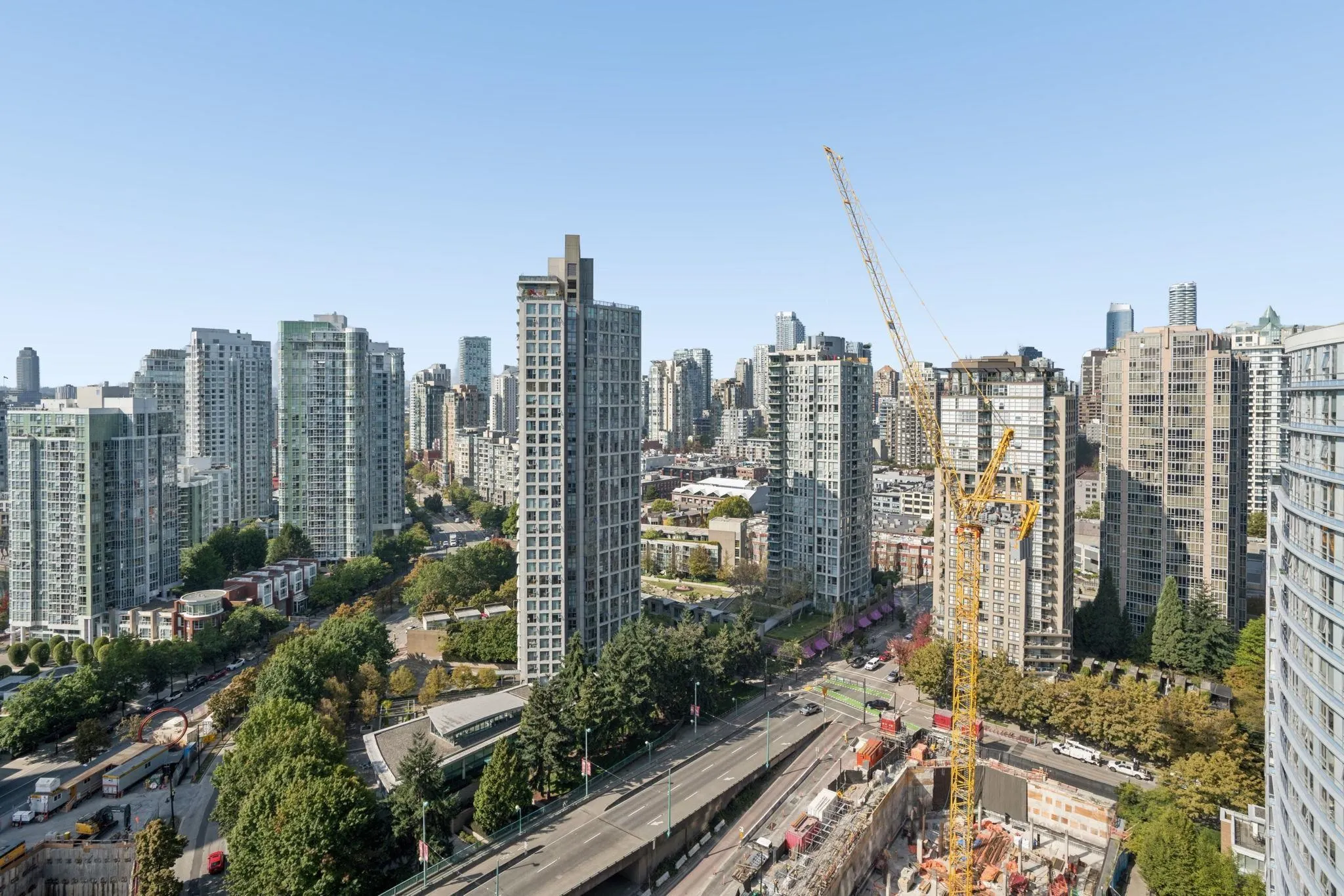 89 Nelson Street #2401